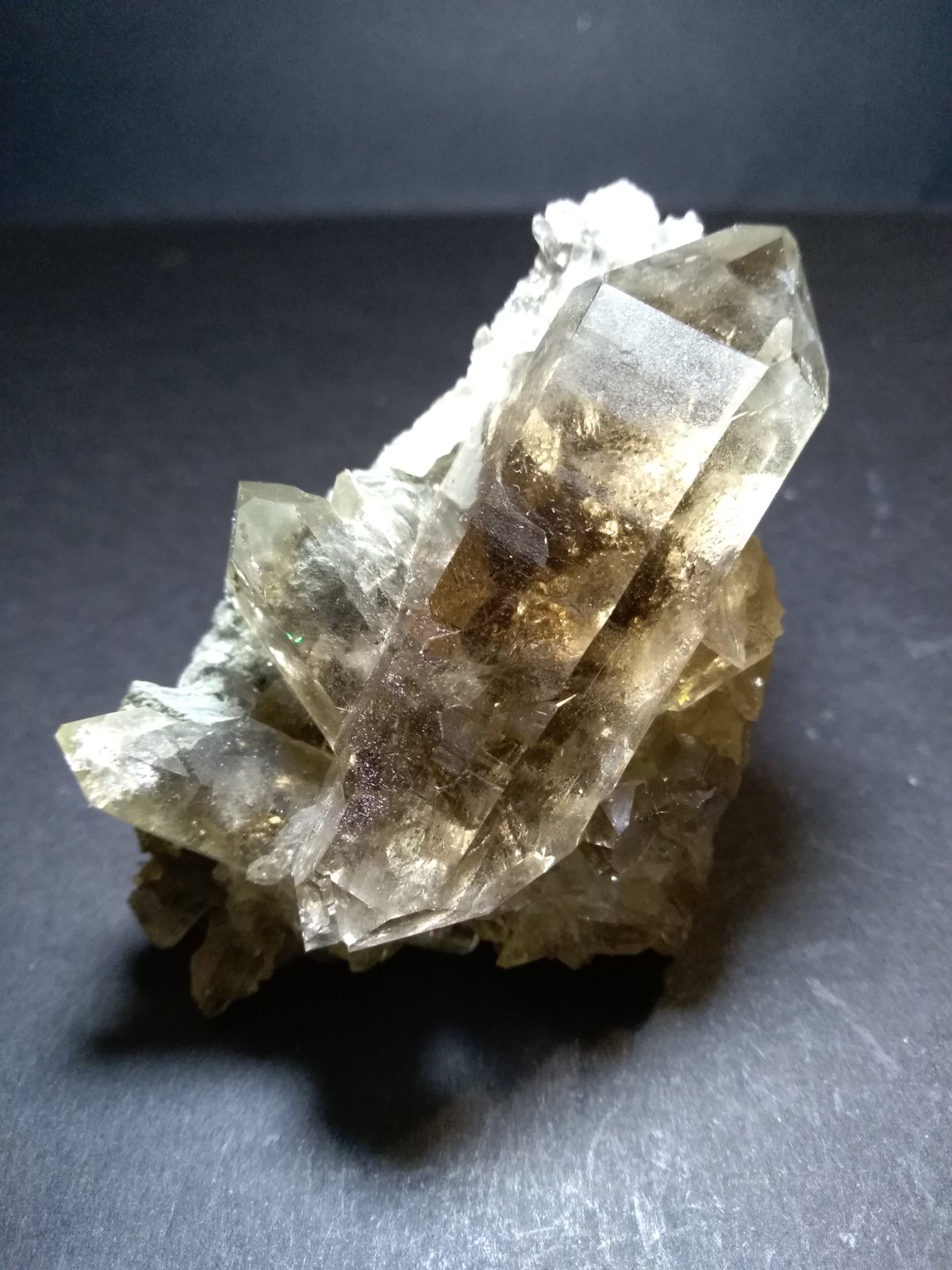 Quartz (variety smoky)
89 x 55 mm
(Autor: Sante Celiberti)