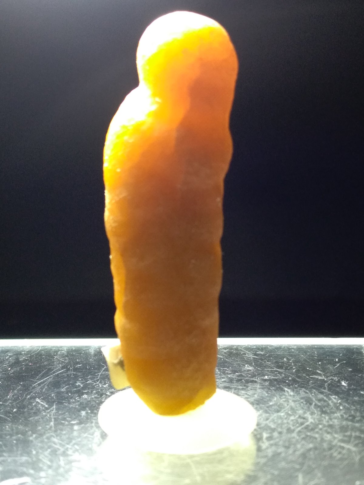 Smithsonite (variety cadmian)
50 x 15 mm
(Autor: Sante Celiberti)
