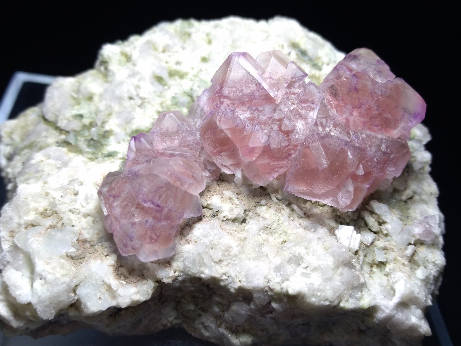 Fluorite
75 x 50 mm
(Autor: Sante Celiberti)