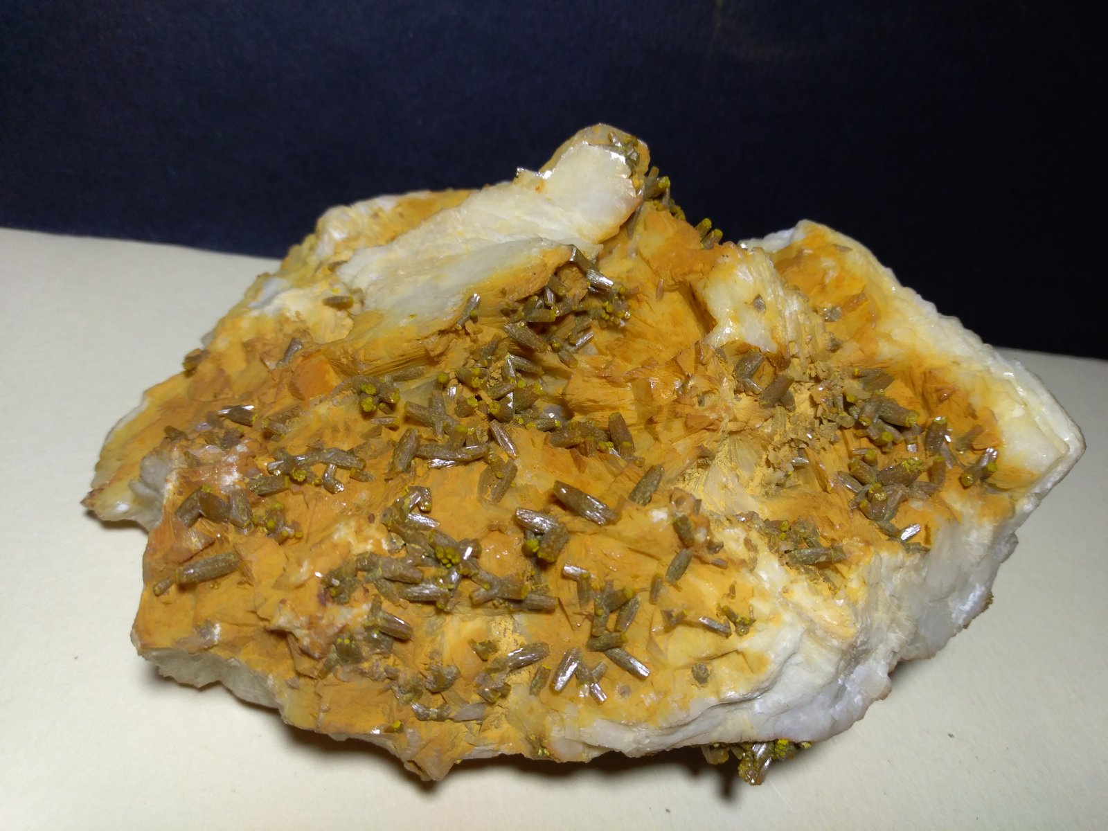 Pyromorphite
11 x 8 cm
(Autor: Sante Celiberti)