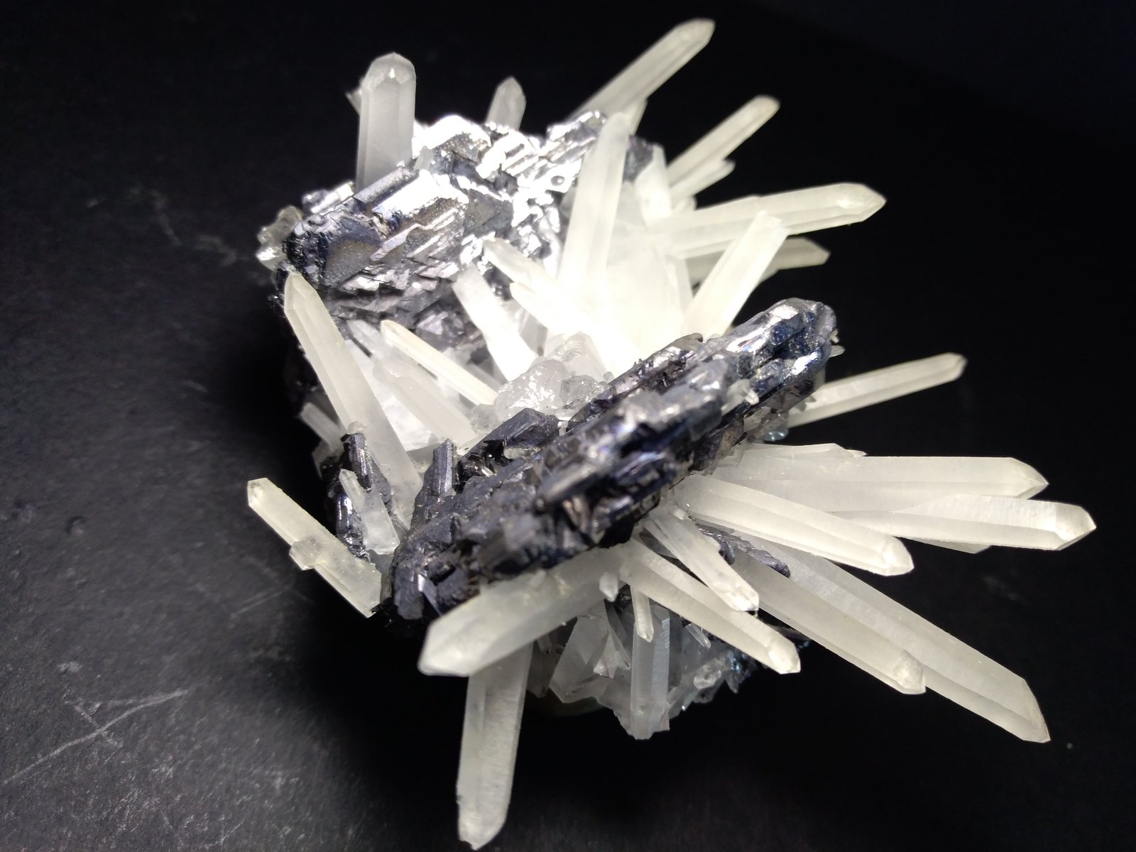 Galena, Quartz
82 x 68 mm
(Autor: Sante Celiberti)