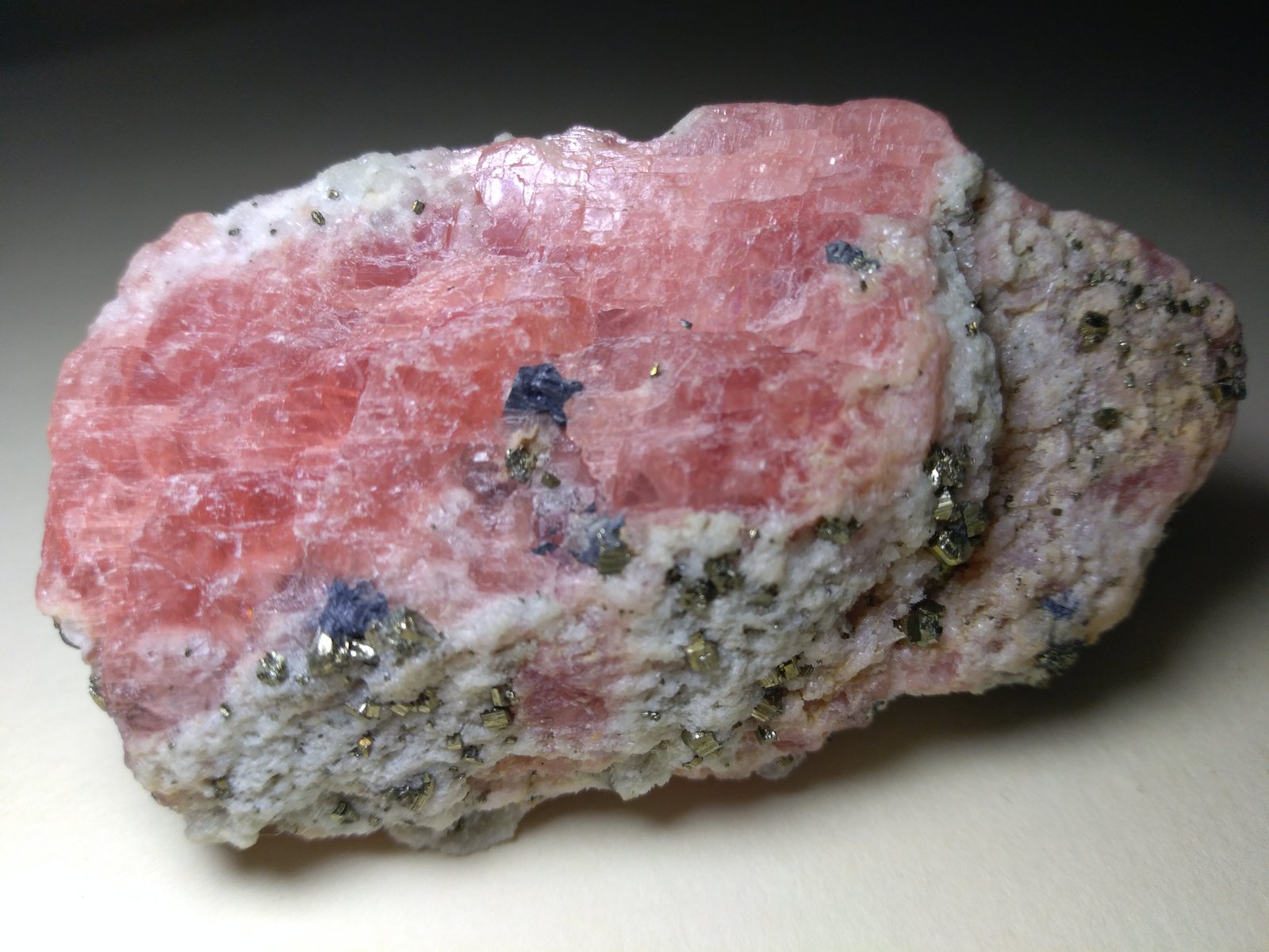 Rhodochrosite
60 x 35 mm
(Autor: Sante Celiberti)