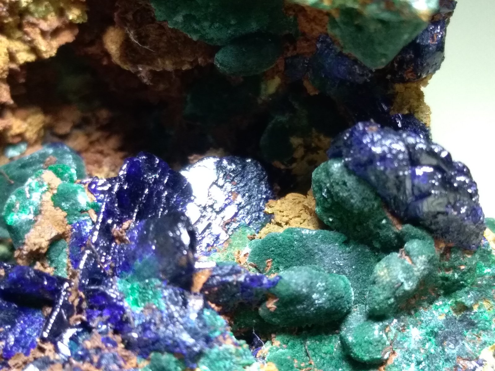 Azurite, Malachite
76 x 62 mm
(Autor: Sante Celiberti)