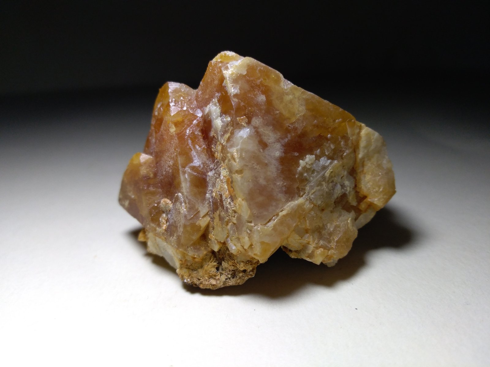 Scheelite
54 x 45 mm
(Autor: Sante Celiberti)