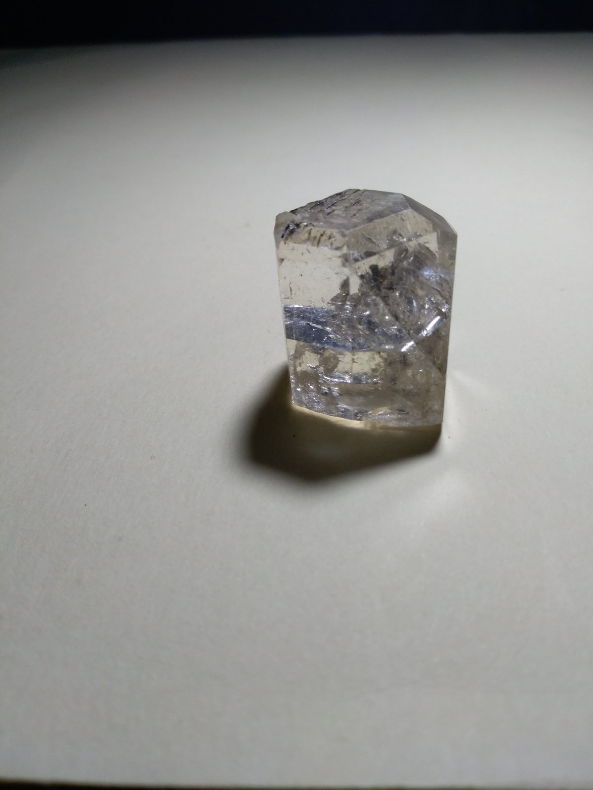 Topaz
27 x 23 mm
(Autor: Sante Celiberti)