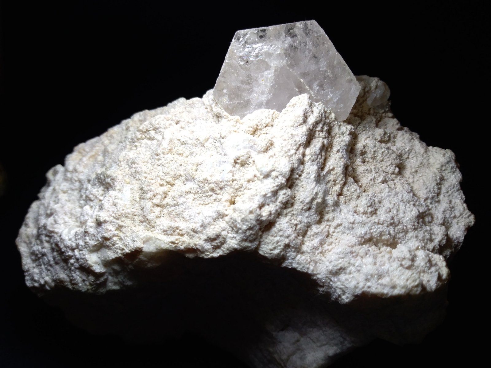 Beryl (variety morganite)
10,5 x 8,5 cm
(Autor: Sante Celiberti)
