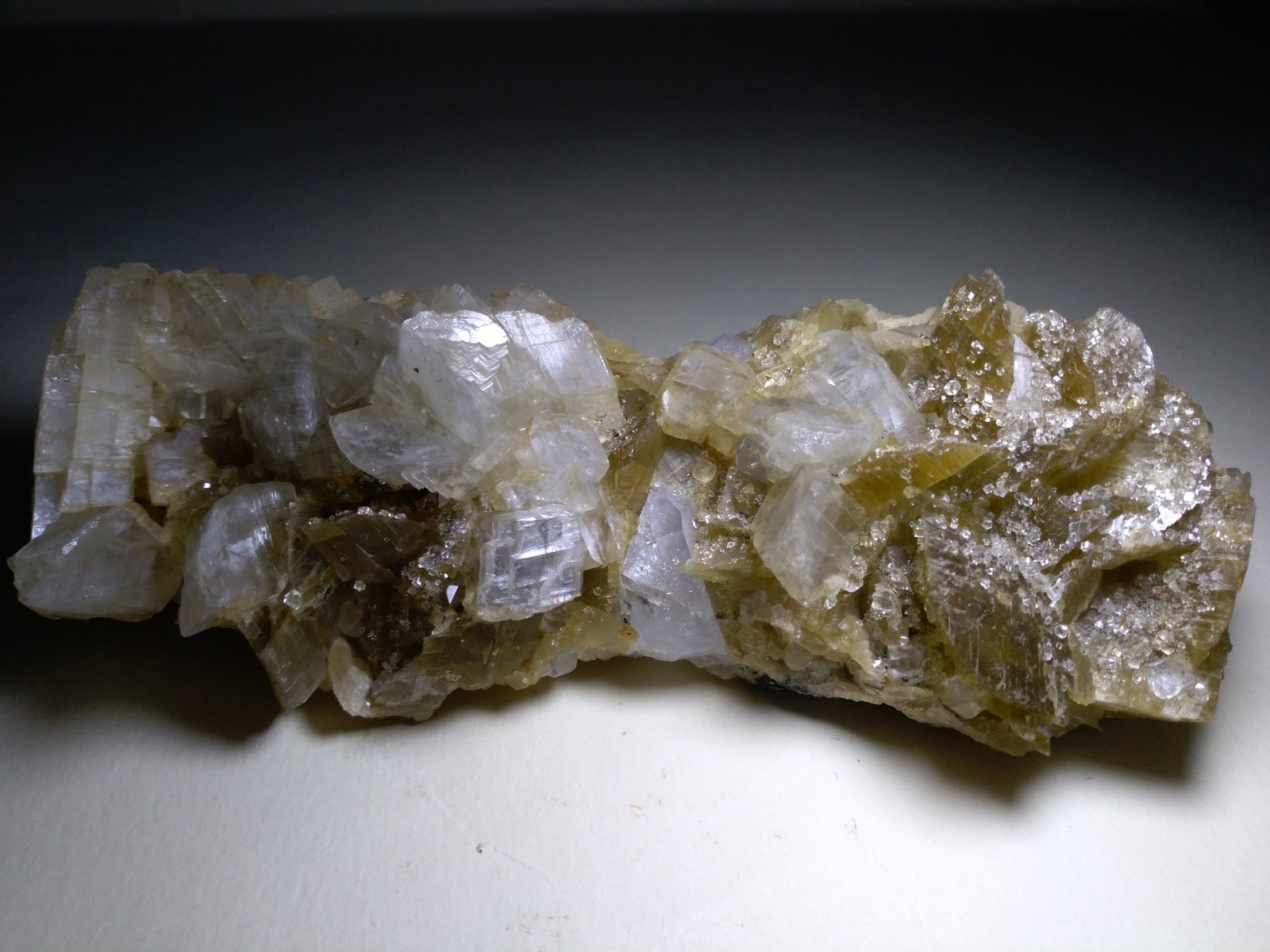 Siderite, Dolomite
13 x 5 cm
(Autor: Sante Celiberti)