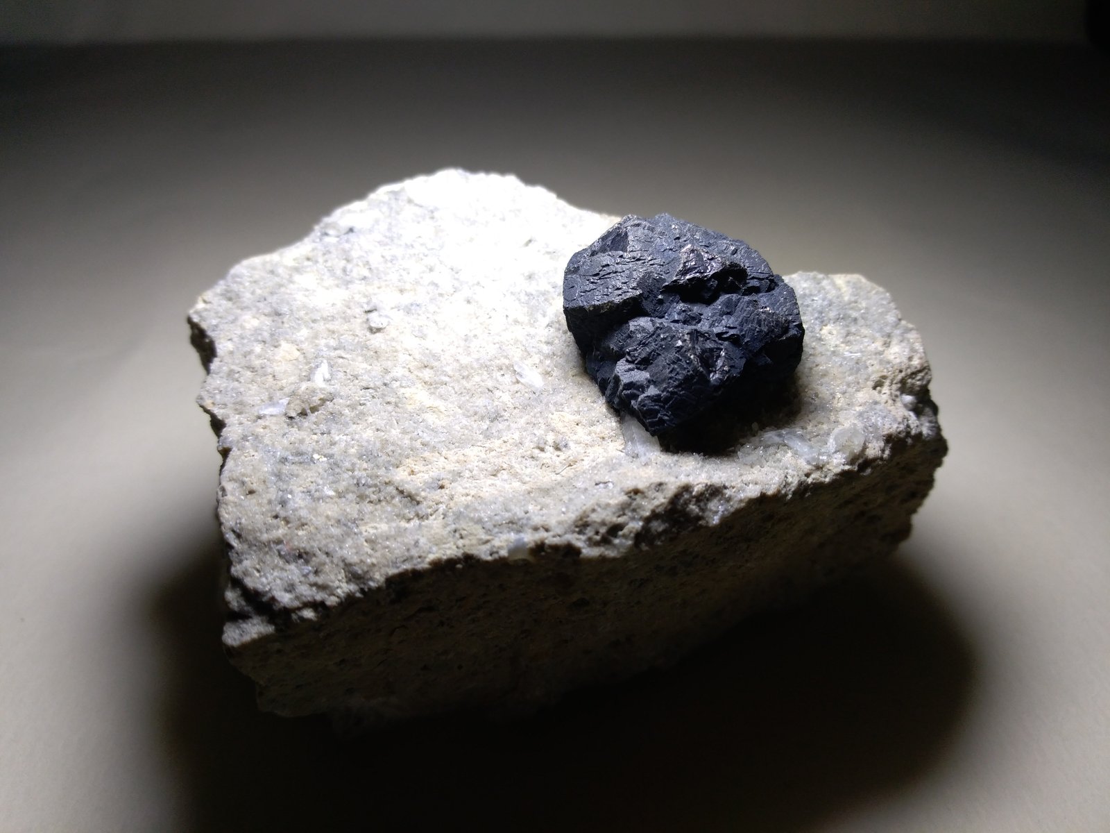Sphalerite
79 x 66 mm
(Autor: Sante Celiberti)