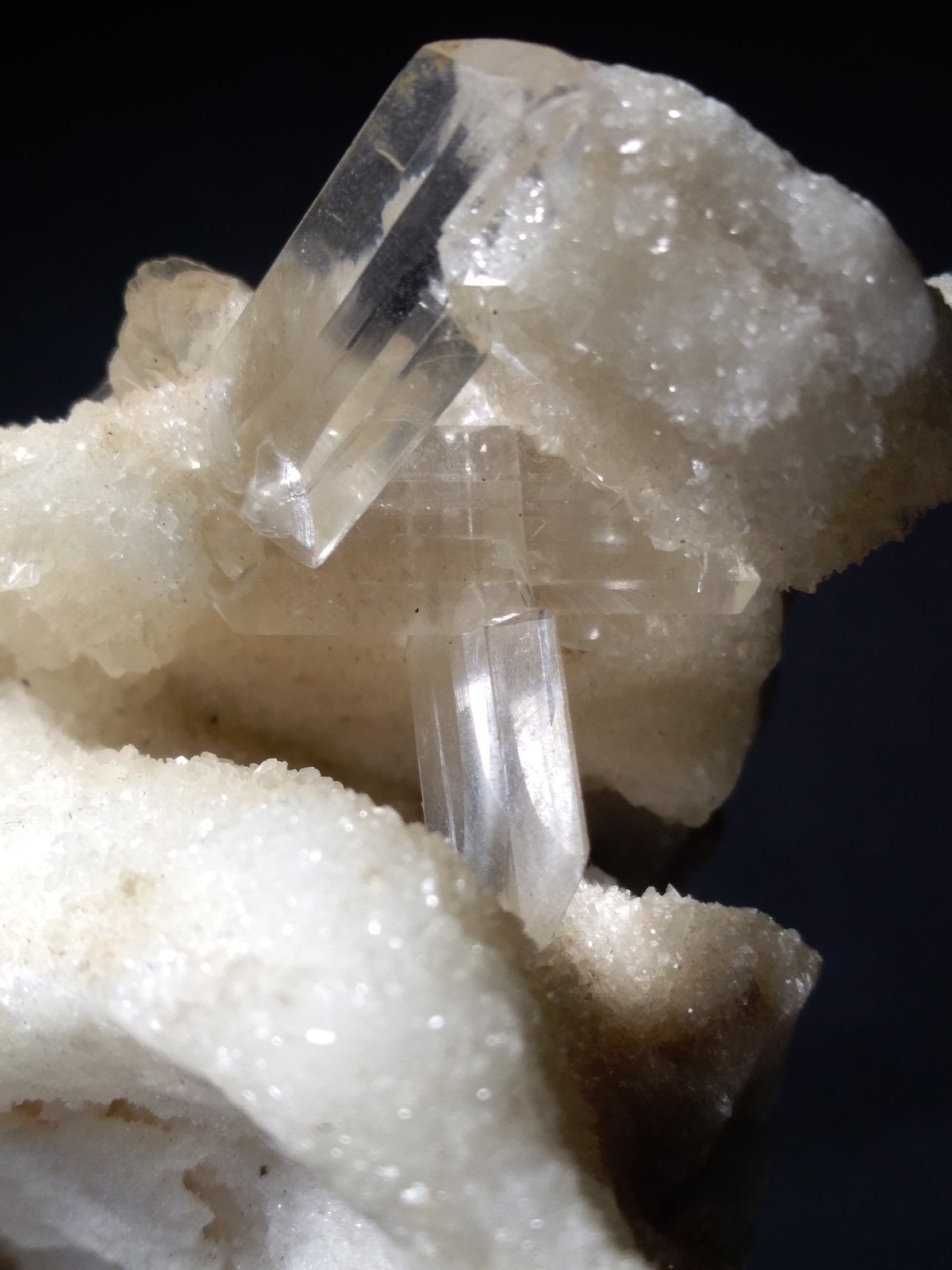 Gypsum
70 x 67 mm
(Autor: Sante Celiberti)