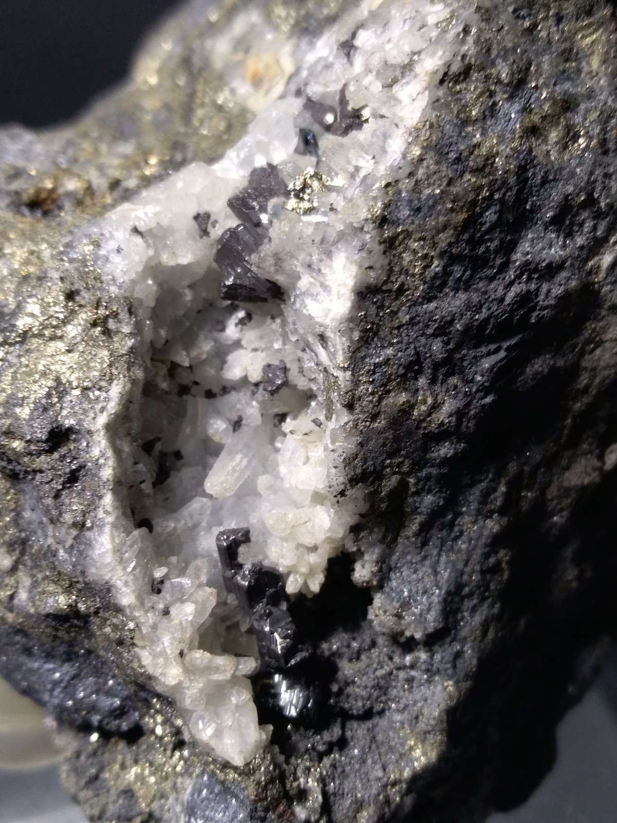 Proustite
62 x 51 mm
(Autor: Sante Celiberti)