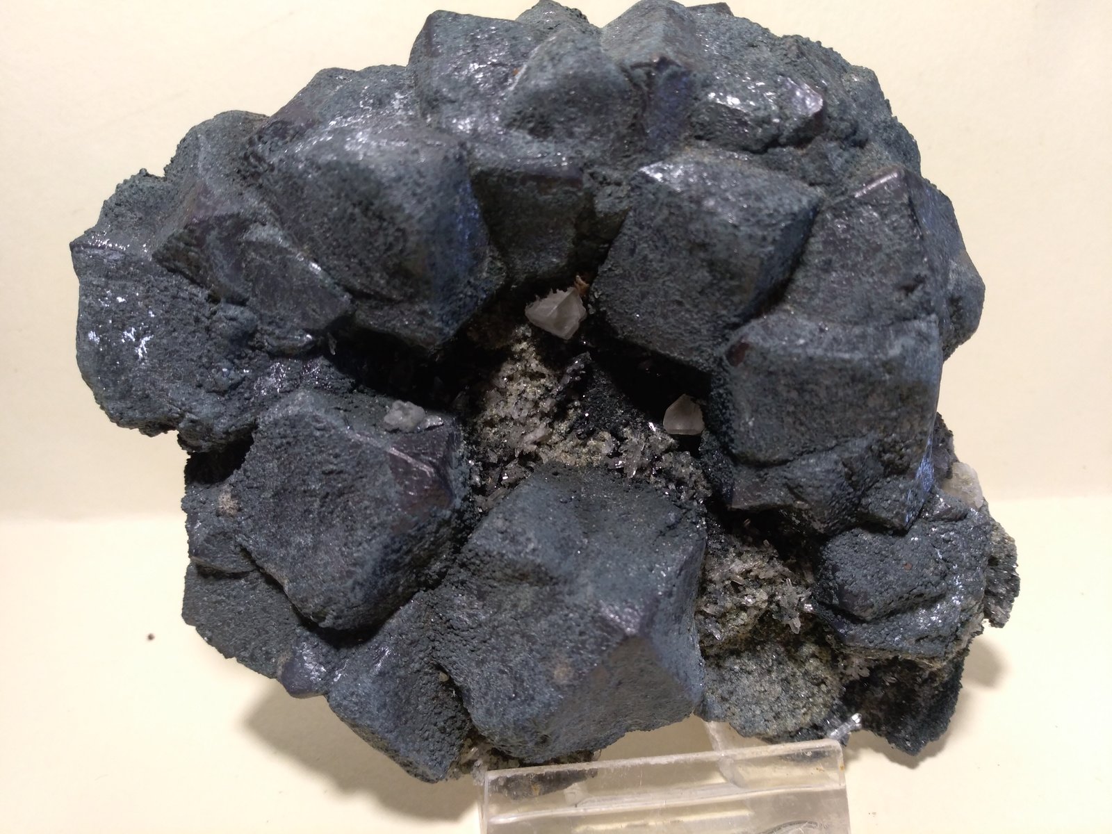 Magnetite, Calcite
11,5 x 9 cm
(Autor: Sante Celiberti)
