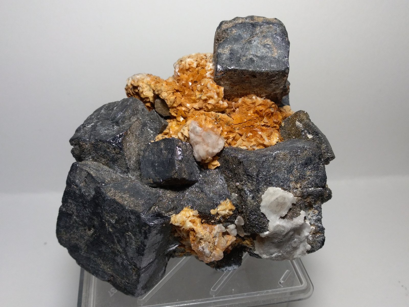 Galena, Dolomite
13 x 10 cm
(Autor: Sante Celiberti)