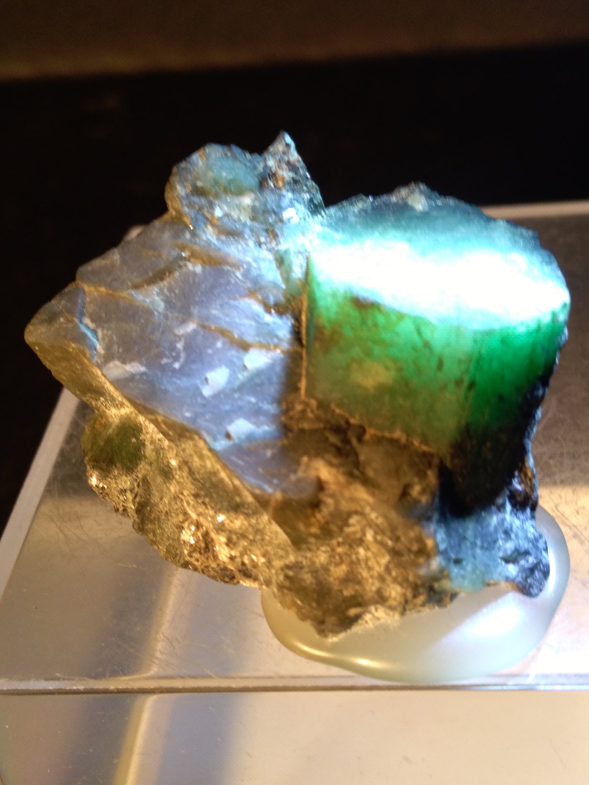 Beryl (variety emerald)
42 x 34 mm
(Autor: Sante Celiberti)