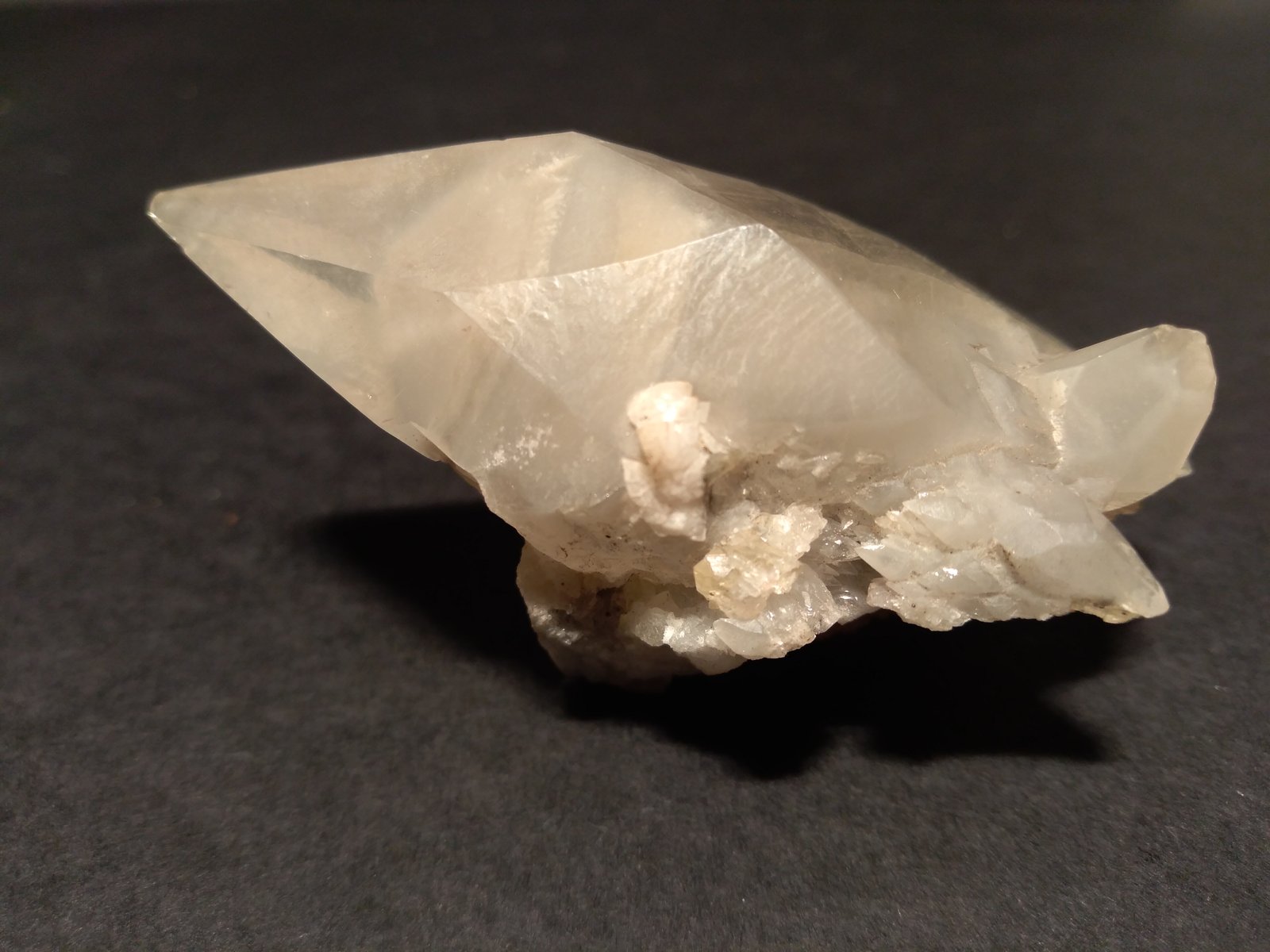 Calcite, Fluorite, Dolomite
65 x 34 mm
(Autor: Sante Celiberti)