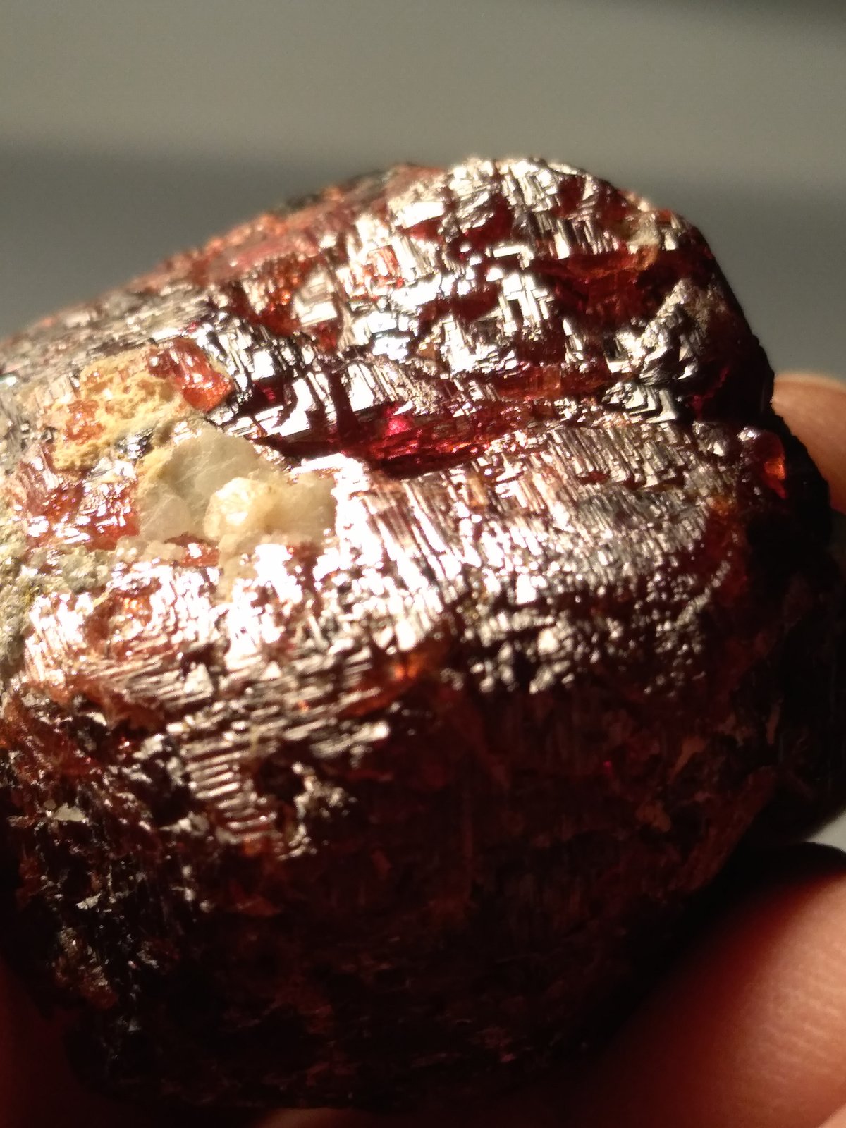 Spessartine
34 x 33 mm
(Autor: Sante Celiberti)