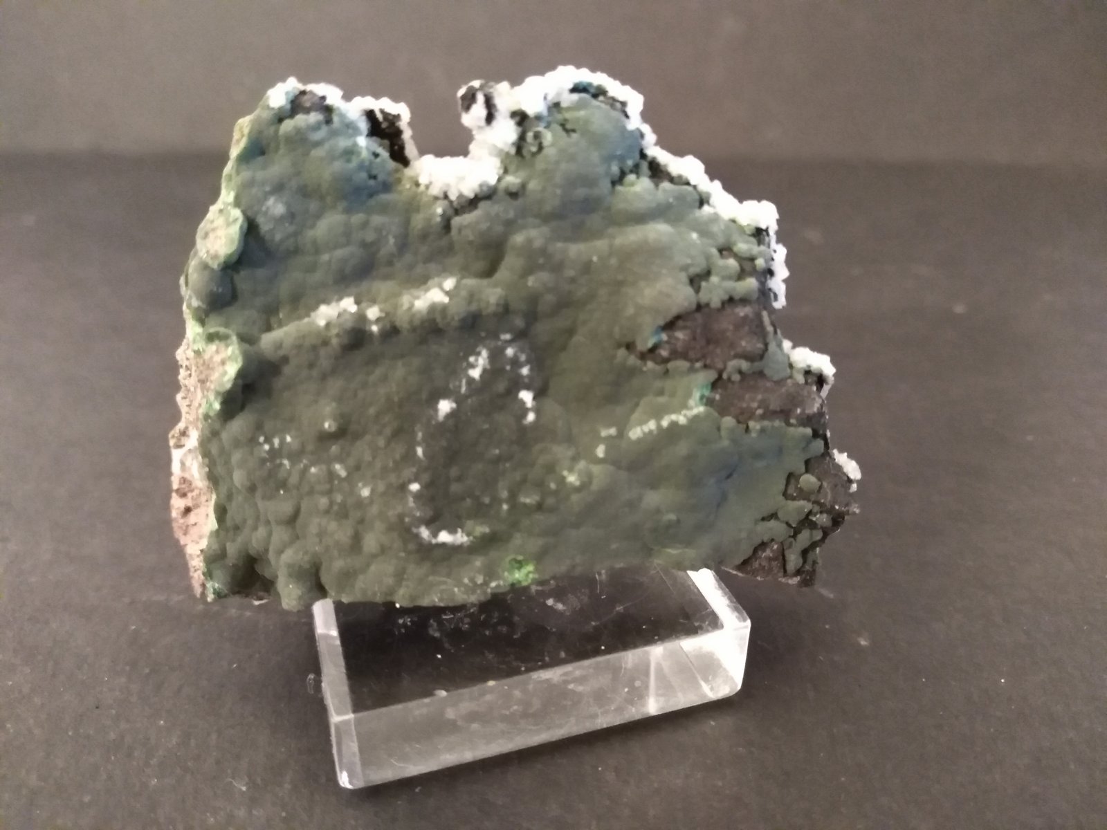 Smithsonite, Mottramite
53 x 43 mm
(Autor: Sante Celiberti)
