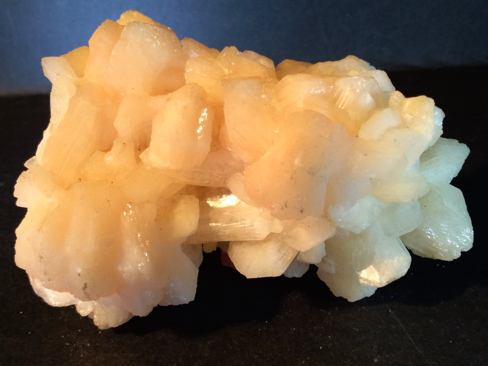 Stilbite-Ca
10,7 x 7,6 cm
(Autor: Sante Celiberti)