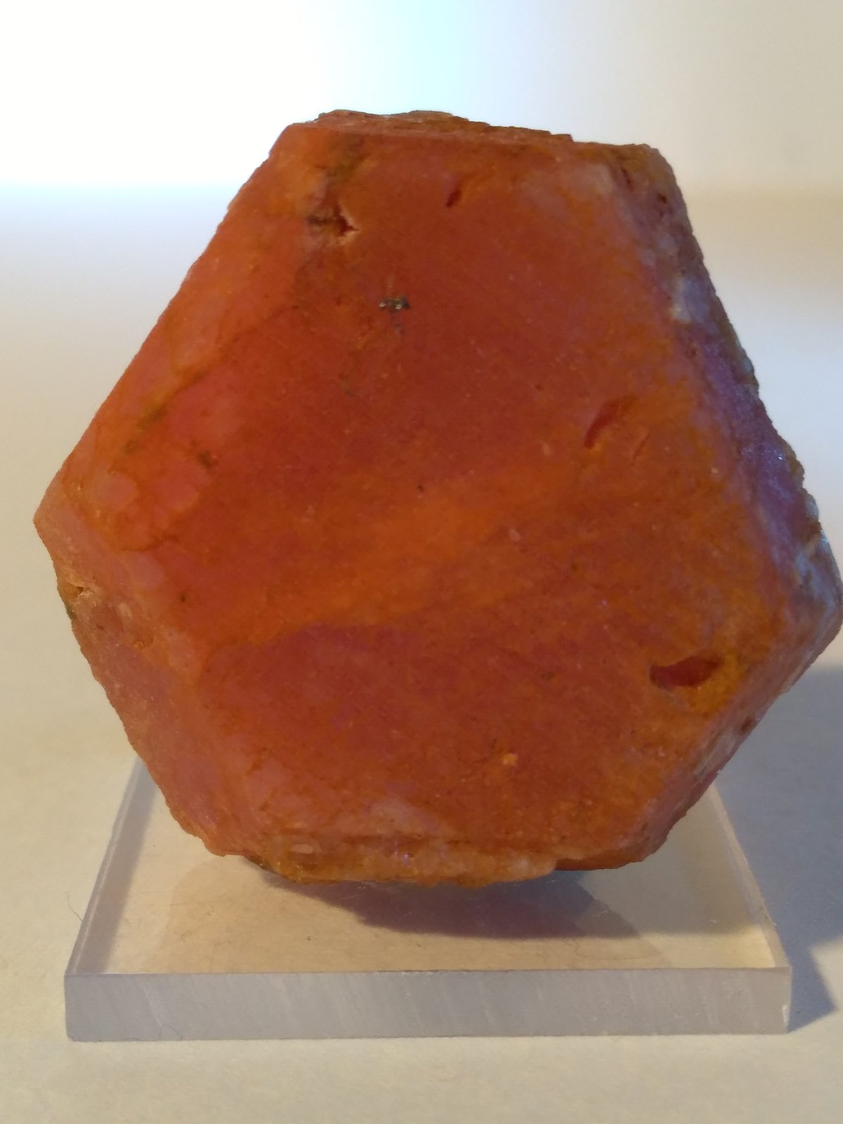 Corundum (variety ruby)
37 x 35 x 20 mm
(Autor: Sante Celiberti)