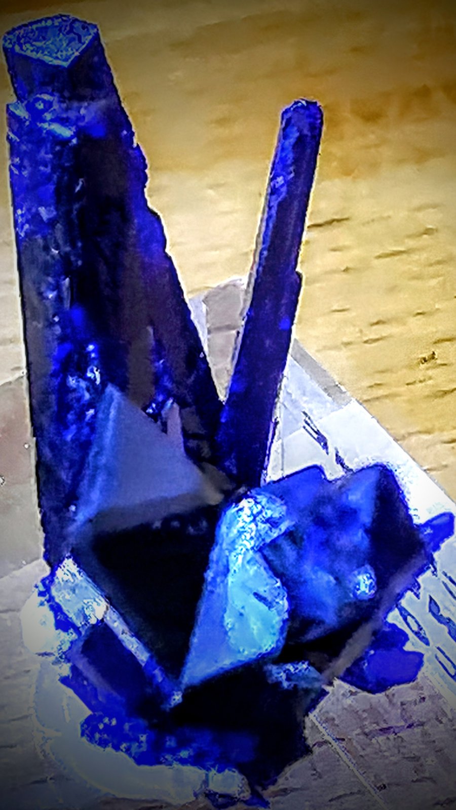 Azurite twin
1,5cm x 2,5cm
(Autor: Enrique Llorens)
