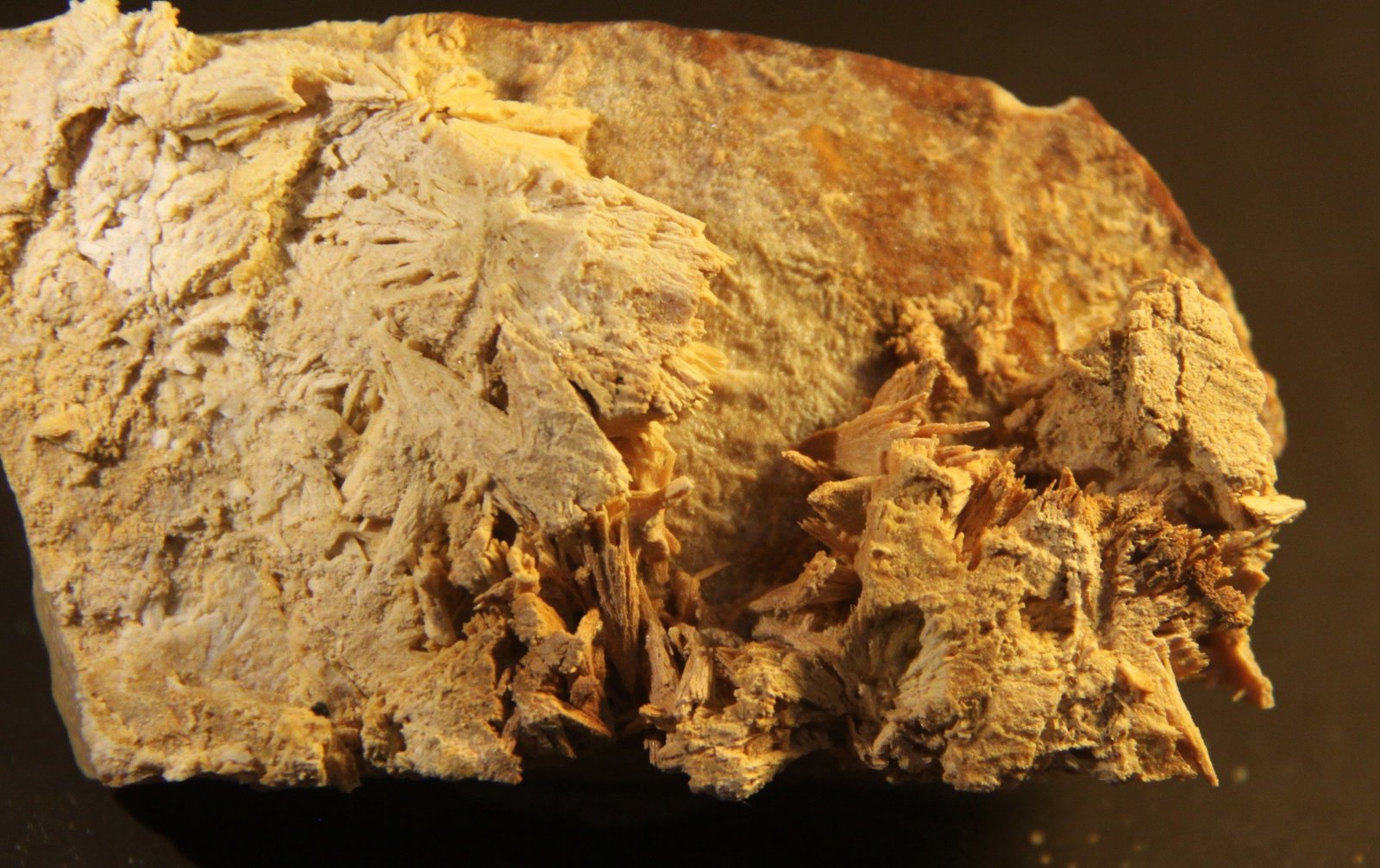 Baryte
133mm x 87mm x 58mm
(Autor: Firmo Espinar)