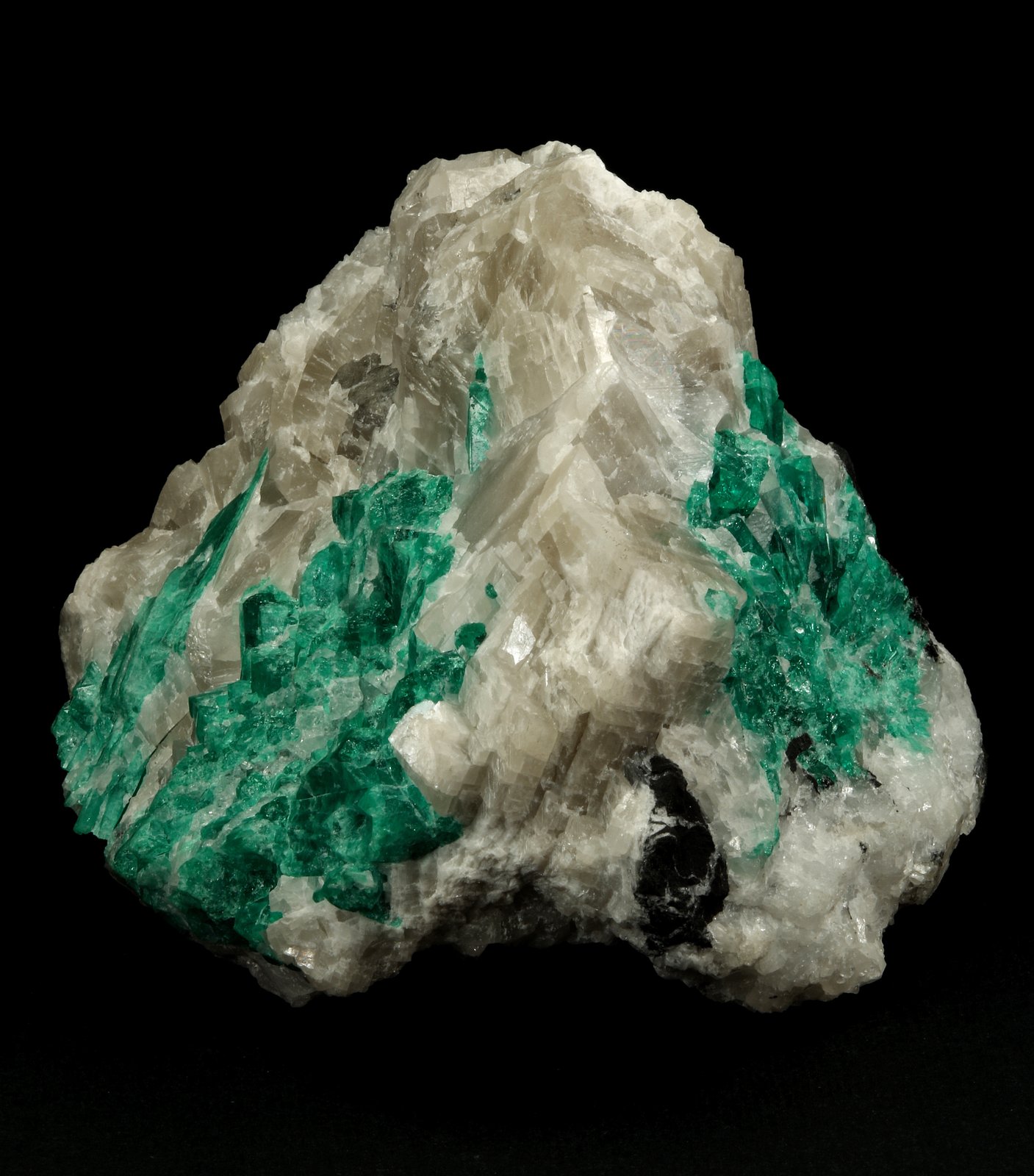 Beryl (variety emerald), Calcite
7cm across
(Autor: Fiebre Verde)