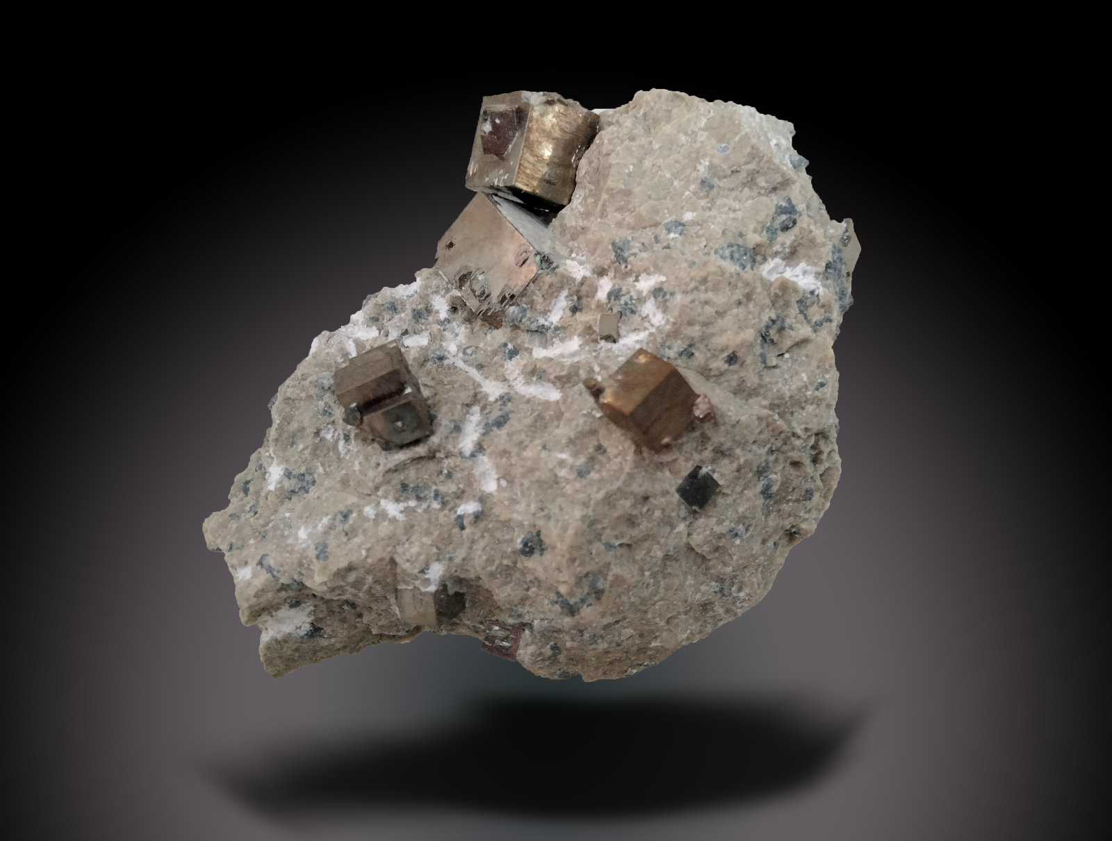 Pyrite
68mm x 62mm x 38mm
(Autor: Firmo Espinar)