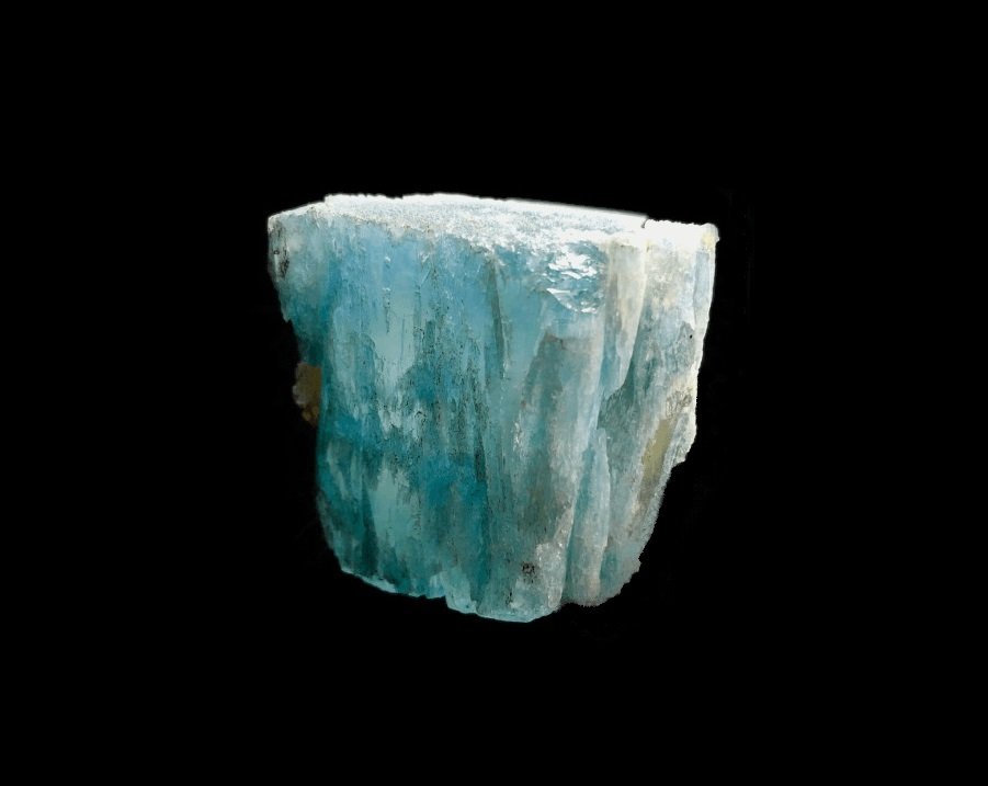 Beryl (variety aquamarine) and Quartz
42 mm x 45 mm x 24 mm
(Autor: Firmo Espinar)