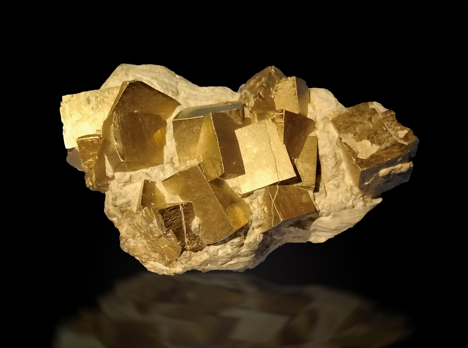 Pyrite
63 mm x 40 mm x 27 mm
(Autor: Firmo Espinar)