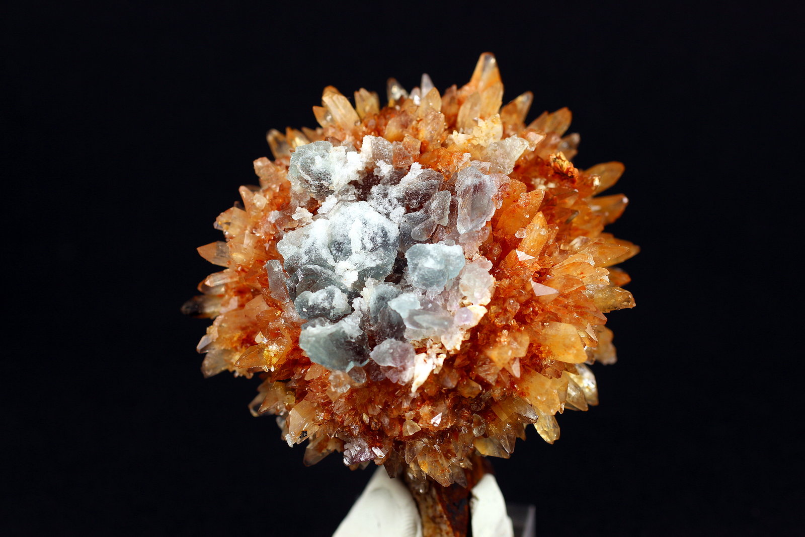 Creedite and Fluorite
8 x 7.5 x 5 centimeters
(Autor: Ricardo Melendez)