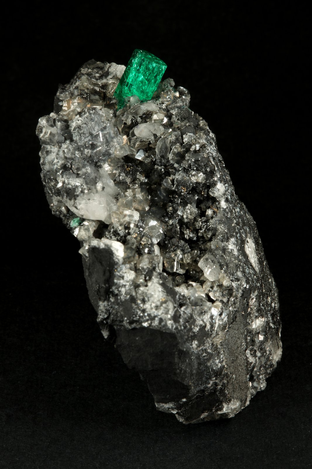 Beryl (variety emerald), Calcite
83x27x62mm, xl=9mm
(Autor: Fiebre Verde)