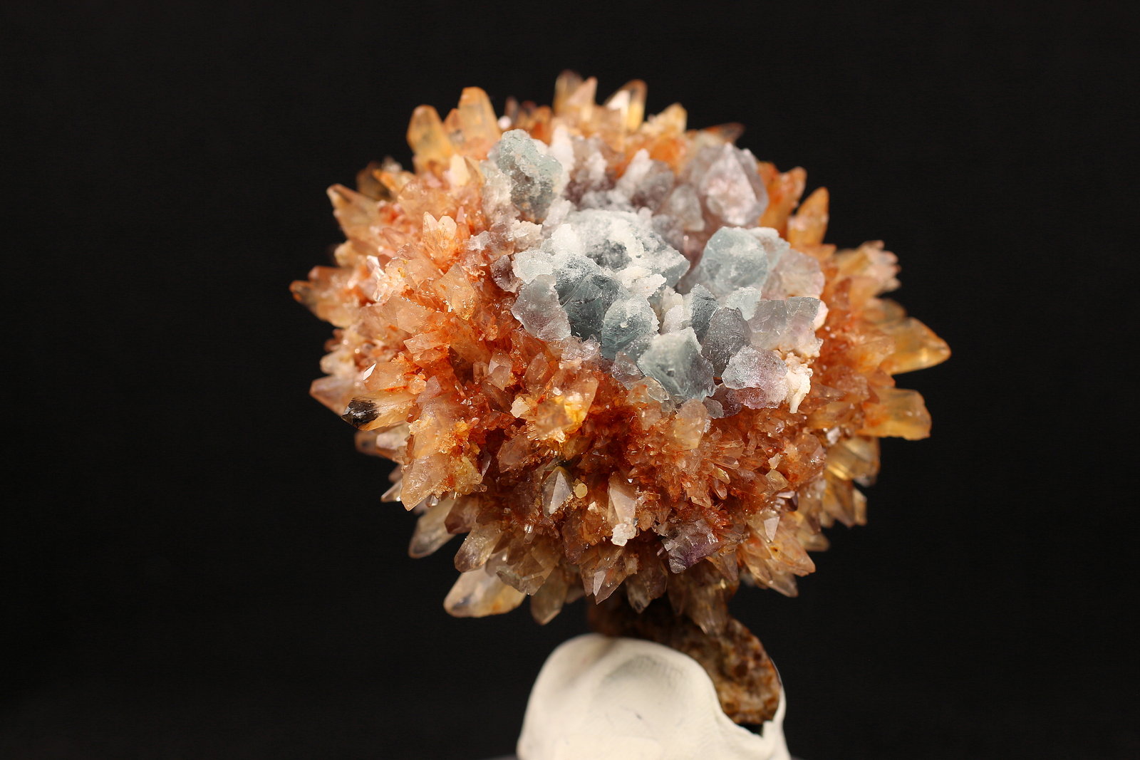 Creedite and Fluorite
8 x 7.5 x 5 centimeters
(Autor: Ricardo Melendez)