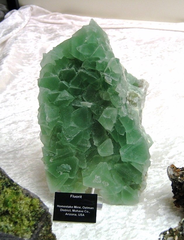 Fluorite
~ 20 cm
(Autor: Tobi)