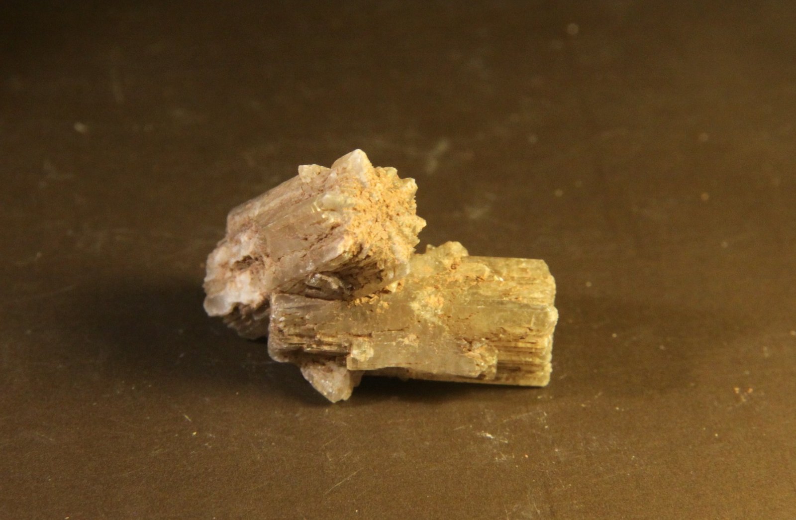 Aragonite
34mm x 23mm x 18mm
(Autor: Firmo Espinar)