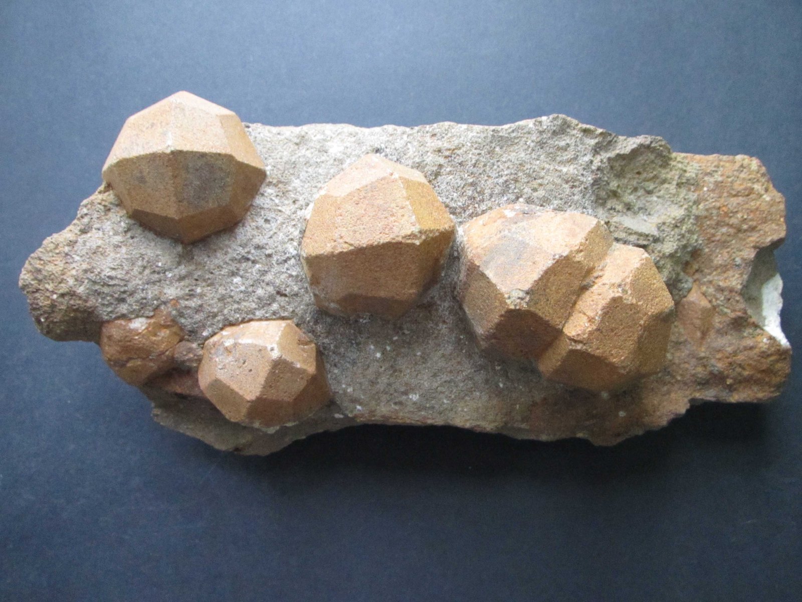 pseudoleucite
18 x 9 cm.
(Autor: prcantos)