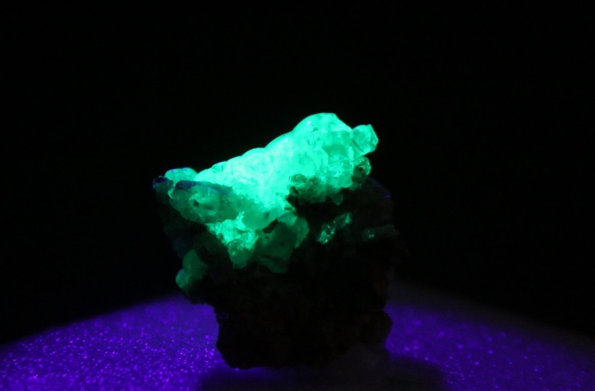 Opal (variety hyalite)
23mm x 22mm x 15mm
(Autor: Firmo Espinar)
