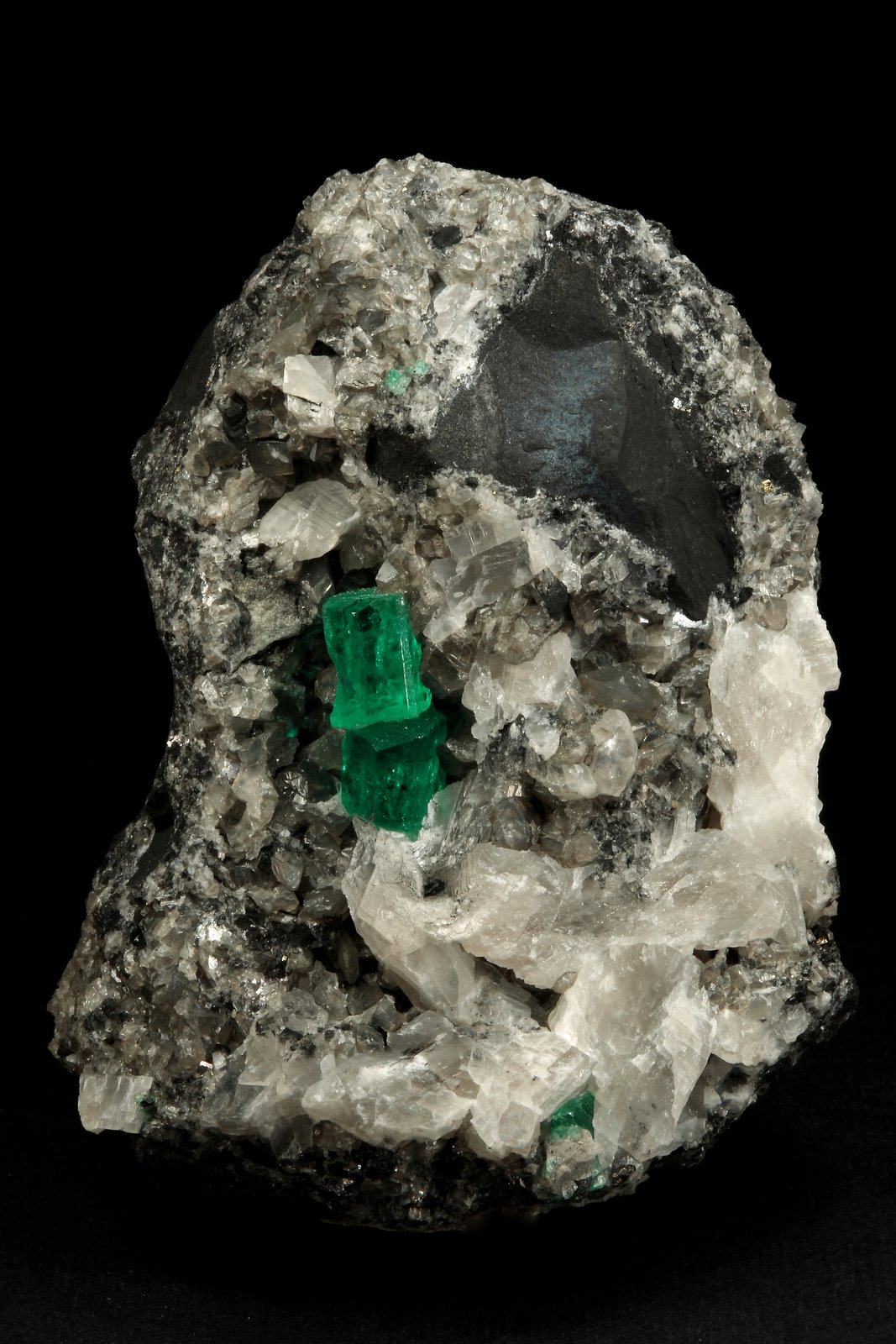 Beryl (variety emerald), Calcite
60x55x80mm, xl=6+8mm
(Autor: Fiebre Verde)