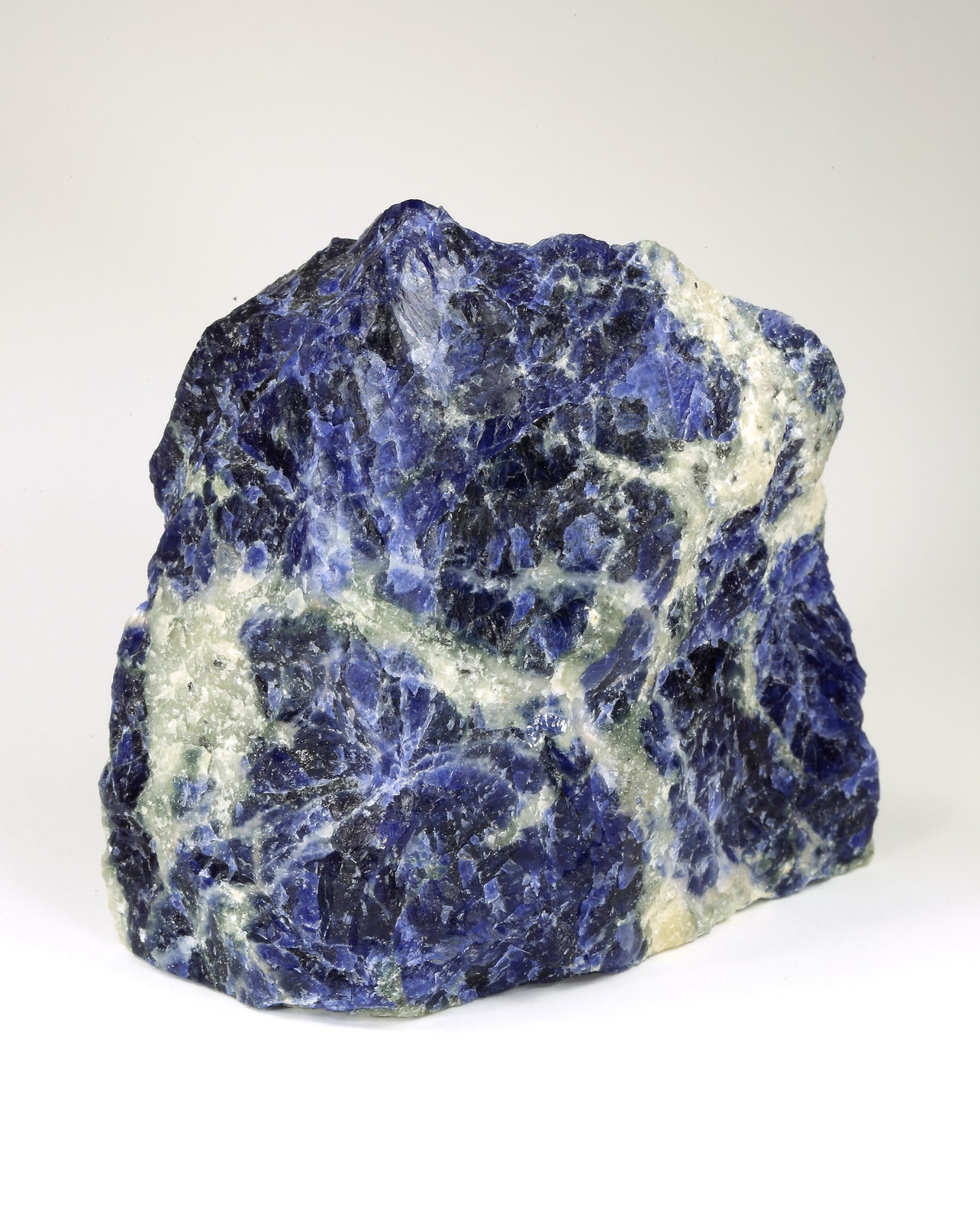 Sodalite, Quartz
82x74x43mm
(Autor: Fiebre Verde)