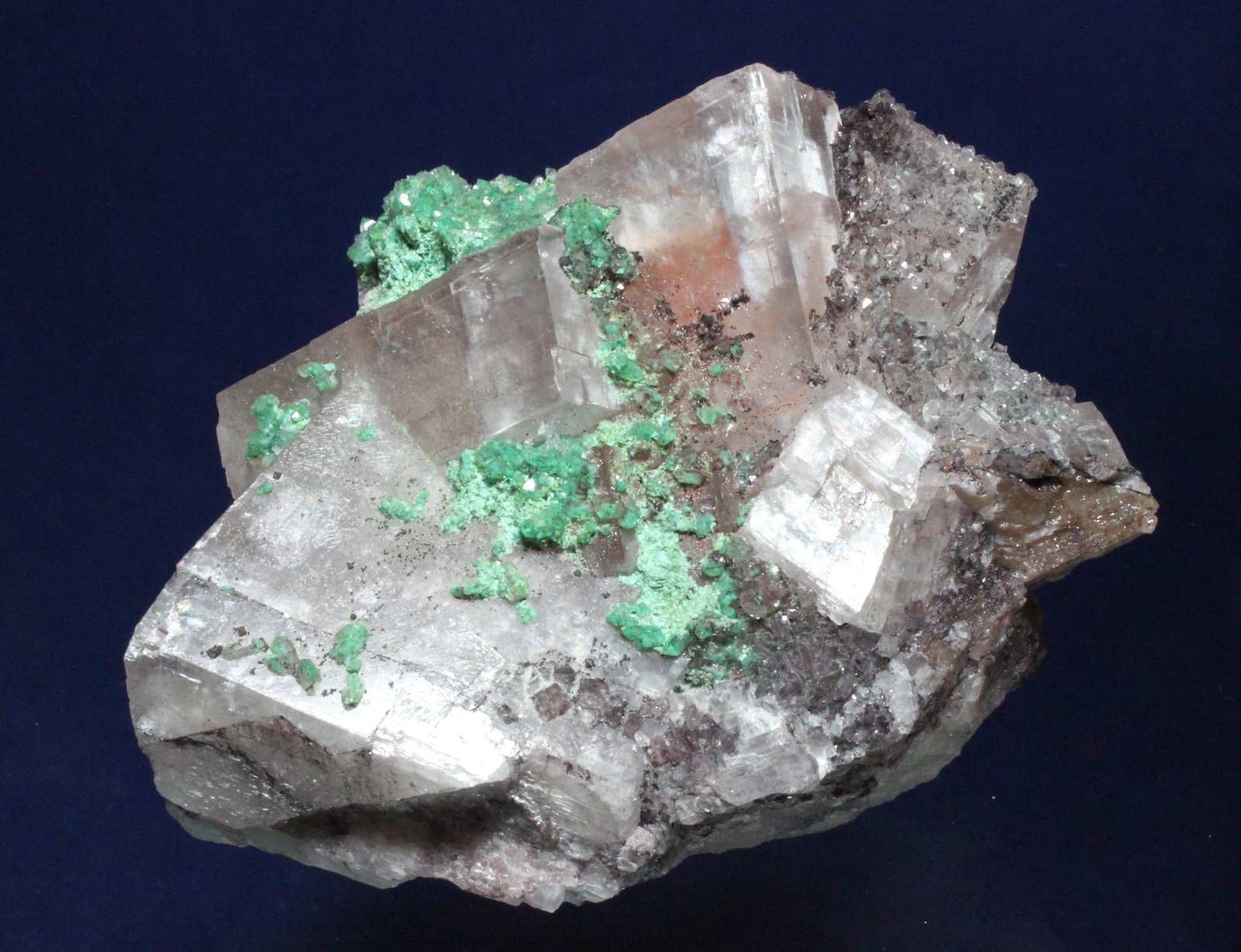 Calcite, Malachite
(Autor: Don Lum)