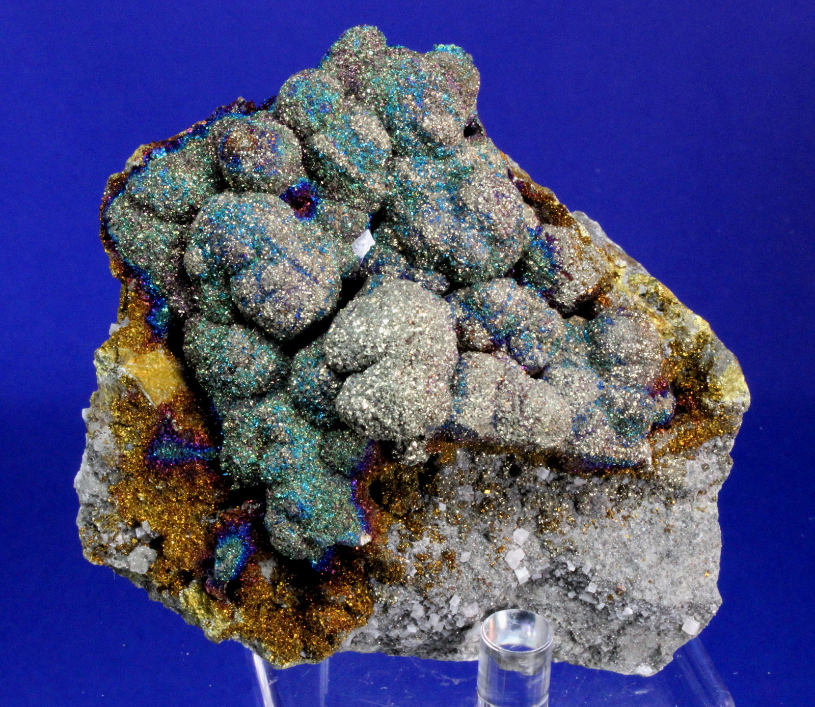 Chalcopyrite pseudomorph after galena
8 x 7 cm
(Autor: Don Lum)