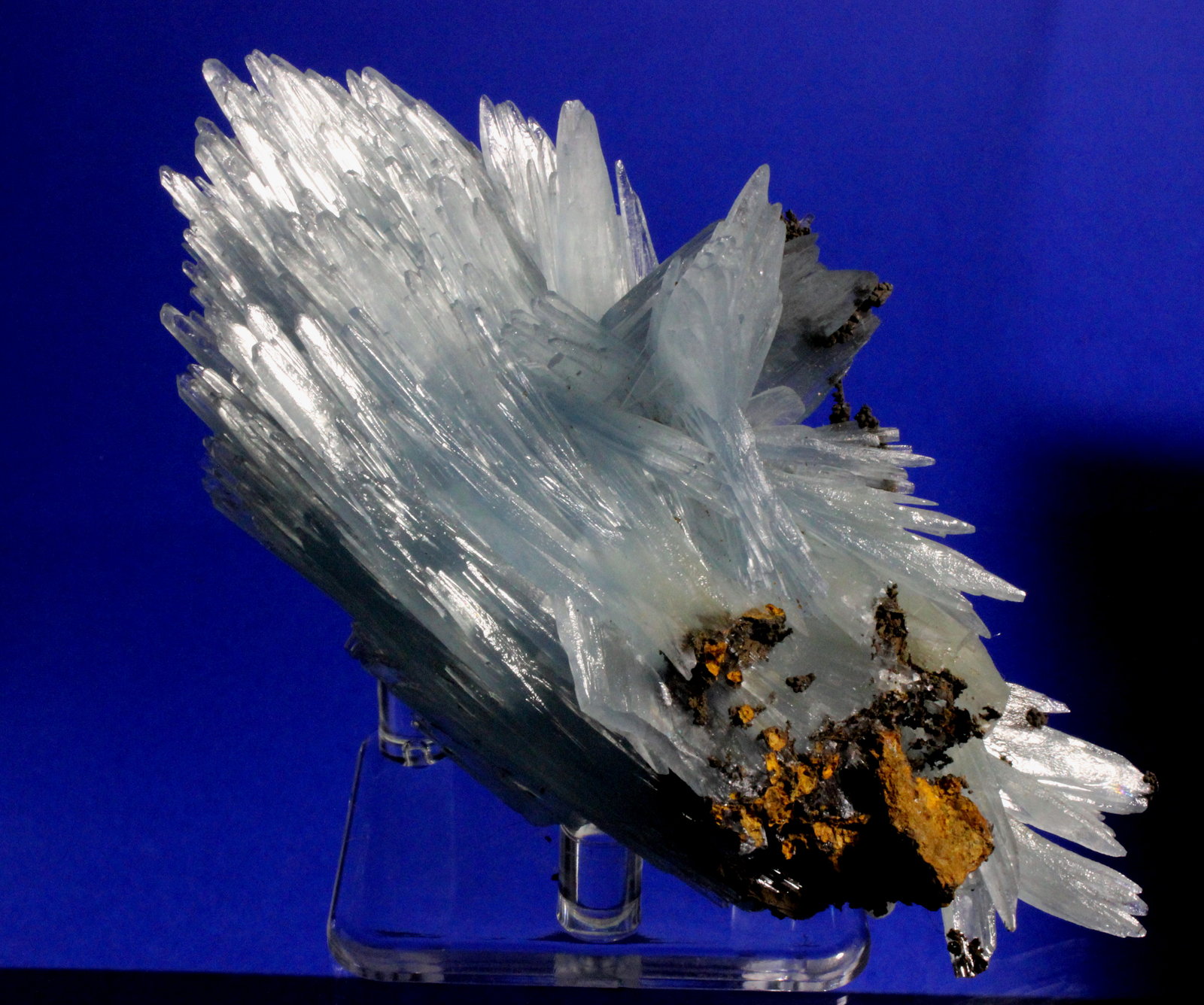 Barite
11.6 x 6 cm
(Autor: Don Lum)
