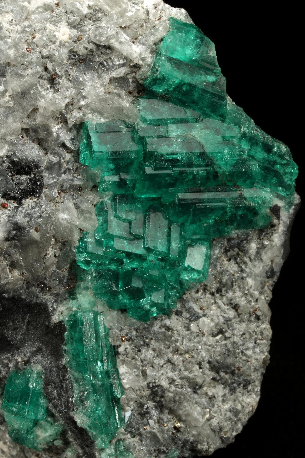 Beryl (variety emerald), Calcite
55x53x29mm, aggregate=21x27mm
(Autor: Fiebre Verde)
