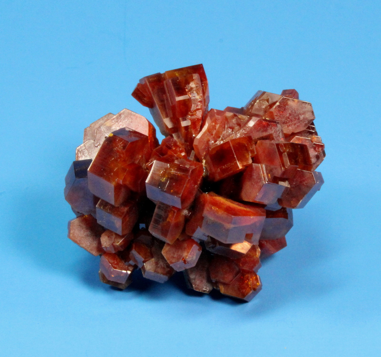 Vanadinite
4.6 x 4.1 x  3.2 cm
(Autor: Don Lum)