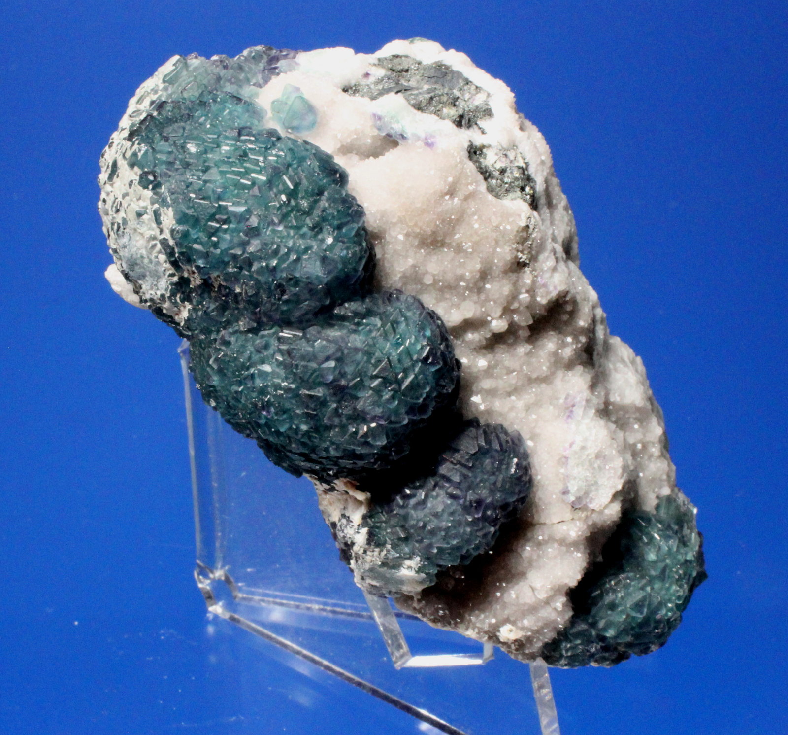 Fluorite
8.0 x 5.5 cm
(Autor: Don Lum)