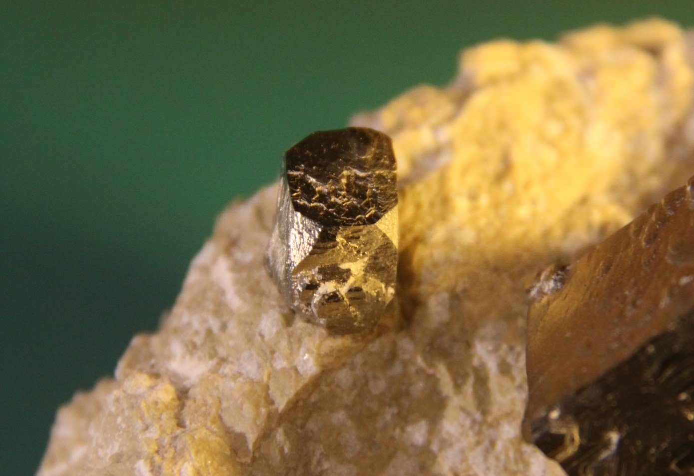 Pyrite
77mm x 70mm x 62mm
(Autor: Firmo Espinar)