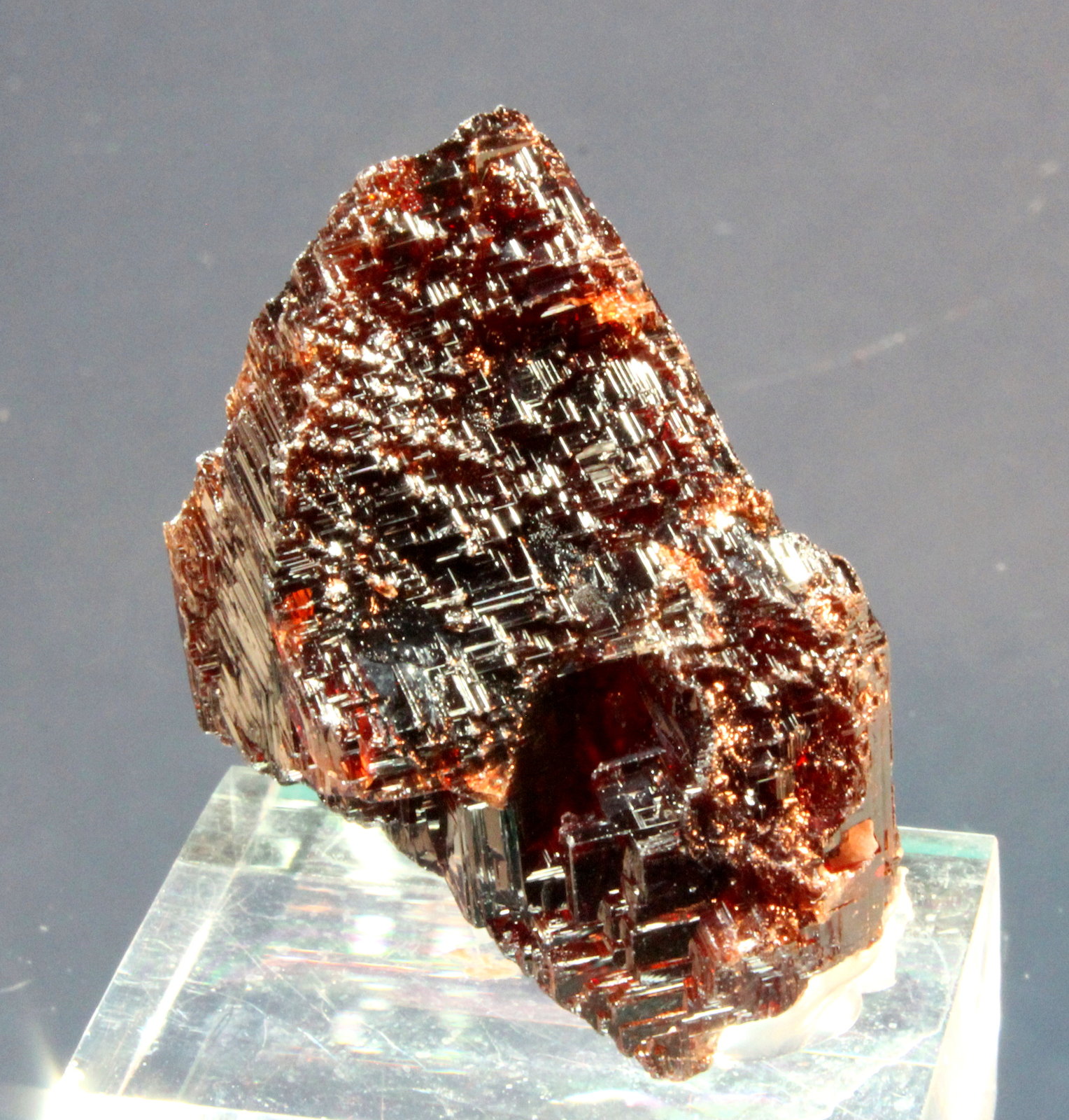 Spessartine
3.2 x 2.1 cm
(Autor: Don Lum)