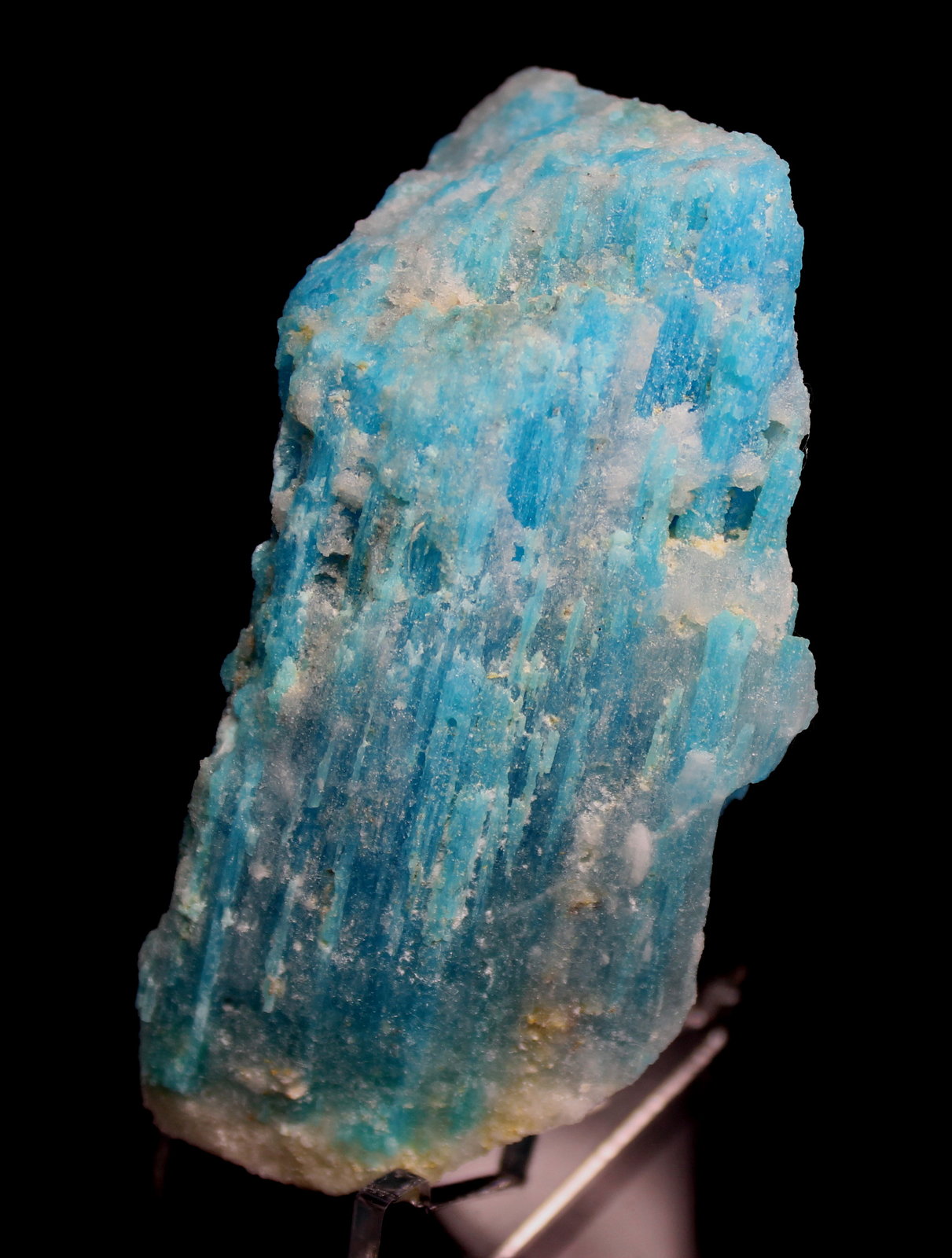 Kröhnkite, Blödite
8.0 x 3.8 x 4.1 cm
(Autor: Don Lum)