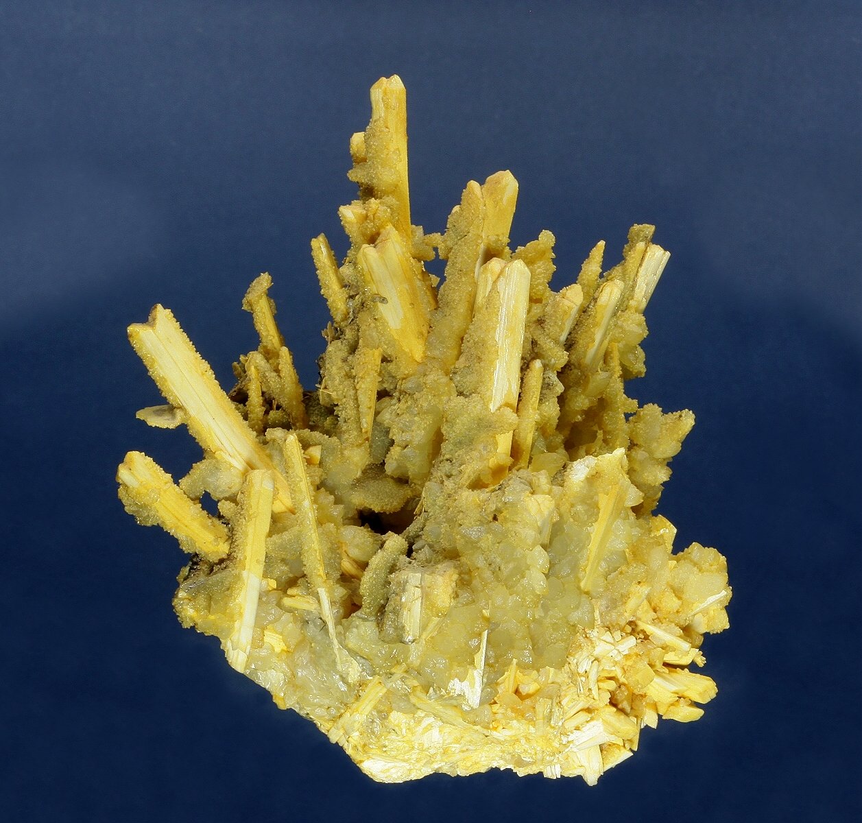 Laumontite with Calcite
112 x 102 x 77 mm
(Autor: GneissWare)