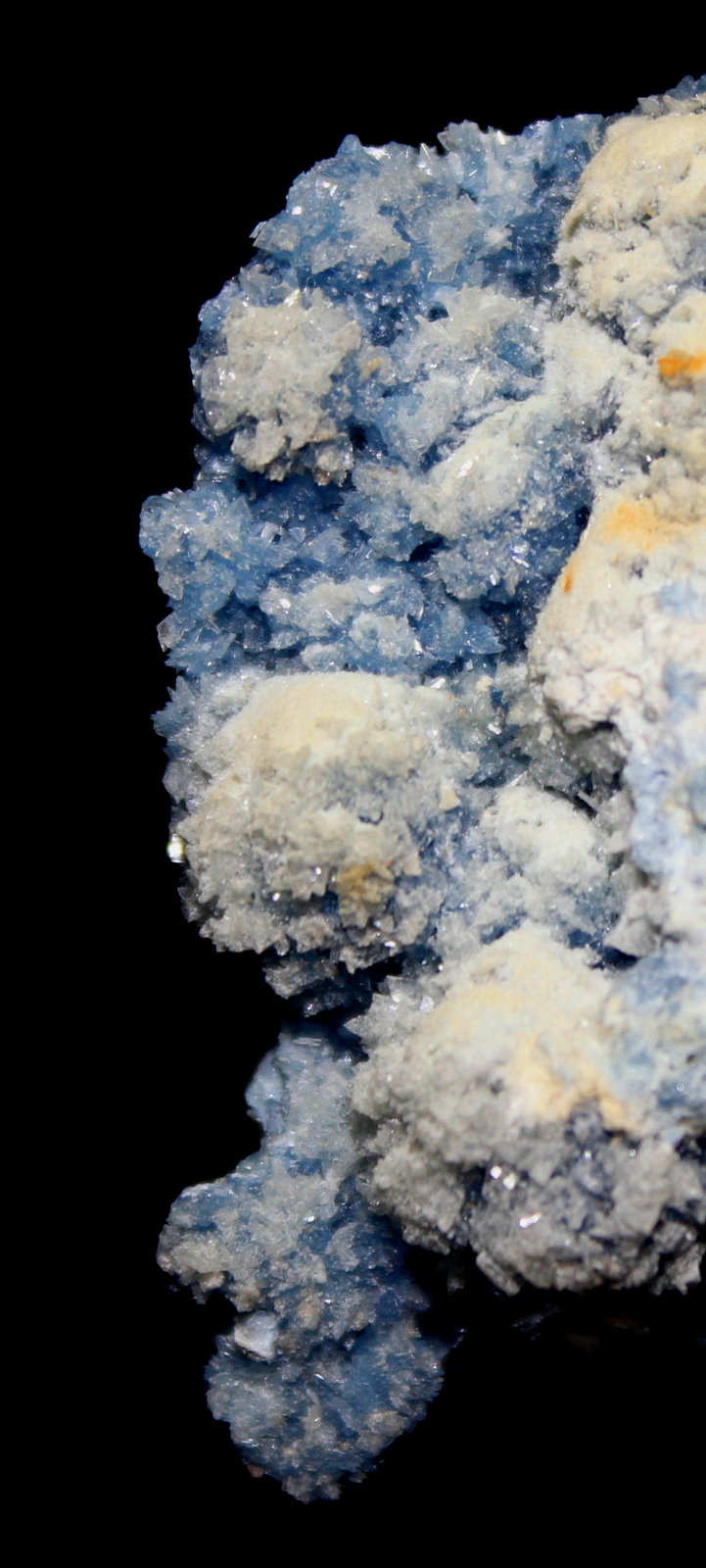 Vauxite, Paravauxite
4.2 x 2.8 cm
(Autor: Don Lum)