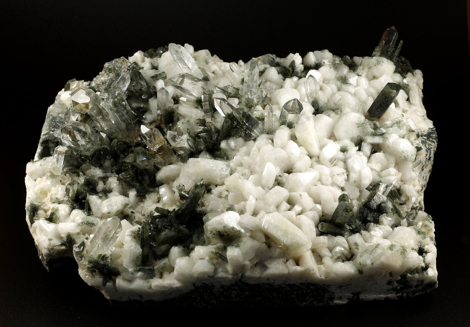 Quartz, Albite
190x125x45mm
(Autor: Fiebre Verde)