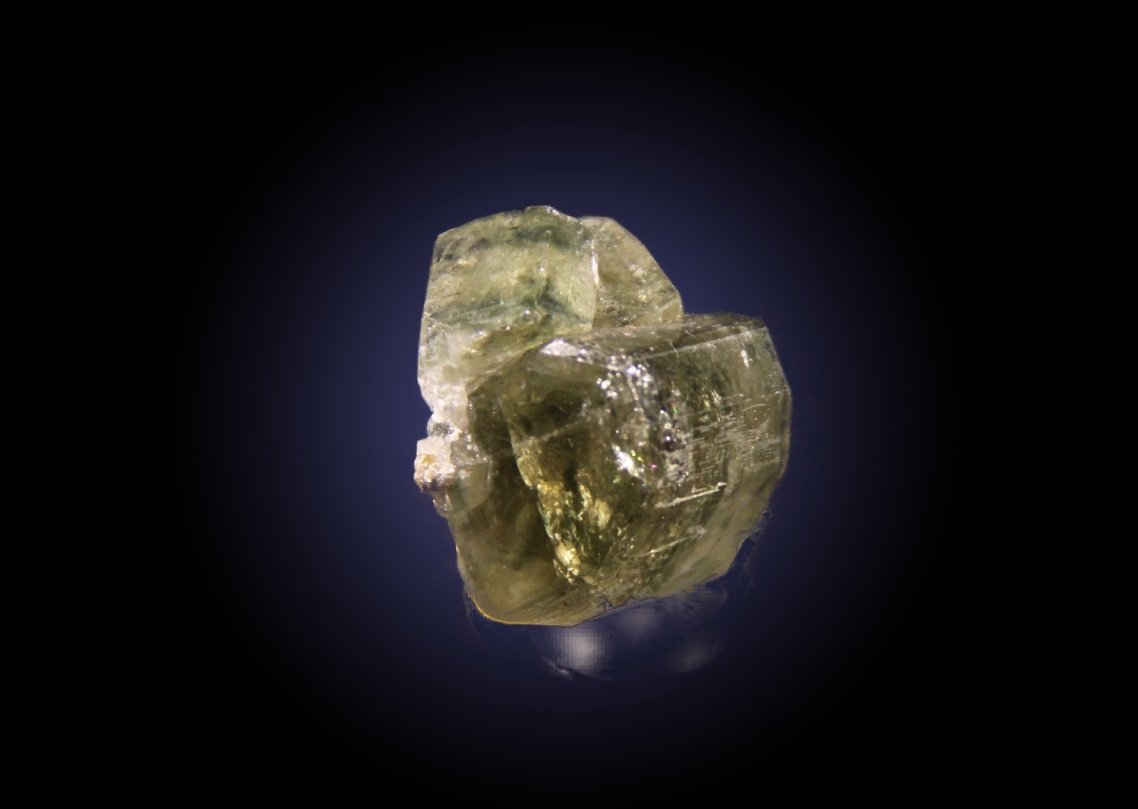 Fluorapatite
25mm x 28mm x 23mm
(Autor: Firmo Espinar)